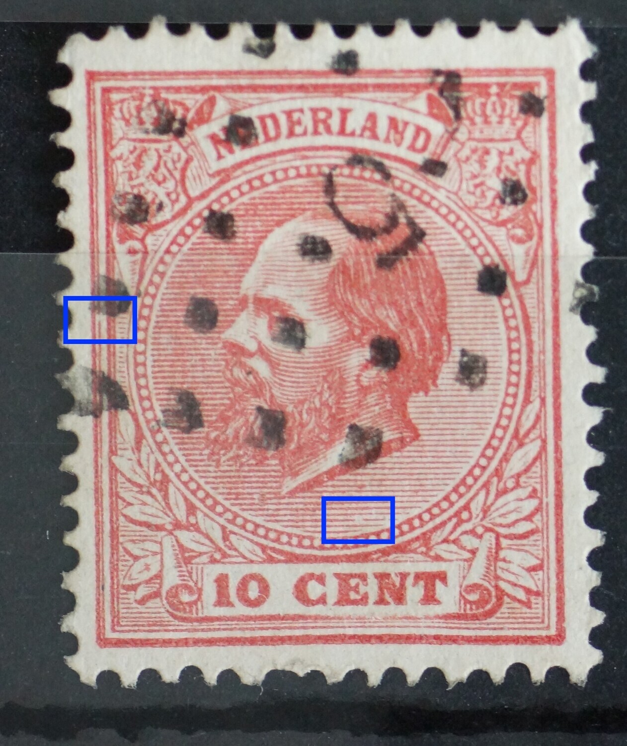 NVPH 21 - breuk in kaderlijn links en breuk in arcering onder de hals NVPH 21 - breuk in kaderlijn links en breuk in arcering onder de hals