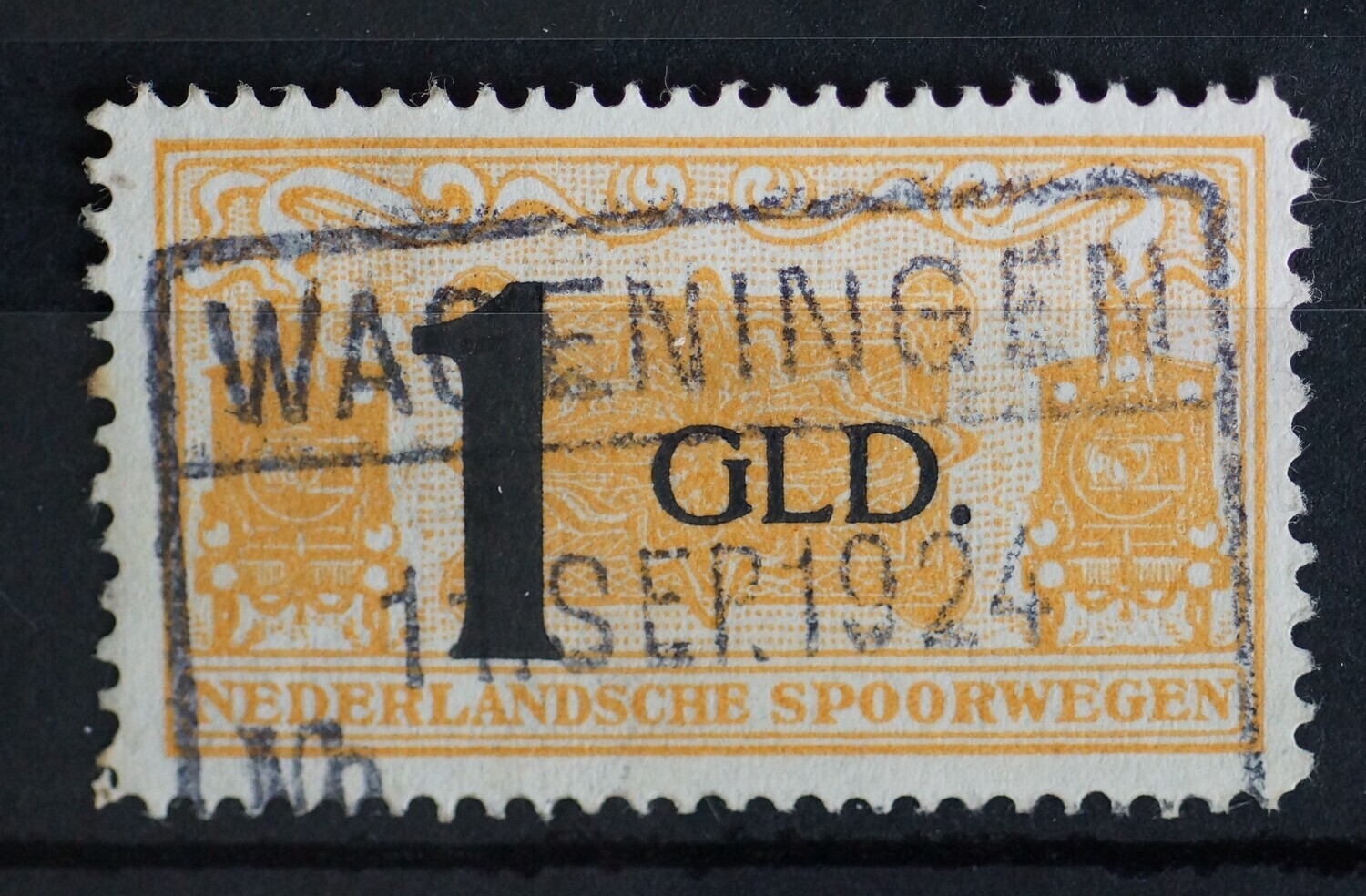 Spoorwegstempel Wageningen op spoorwegzegel 1 Gulden