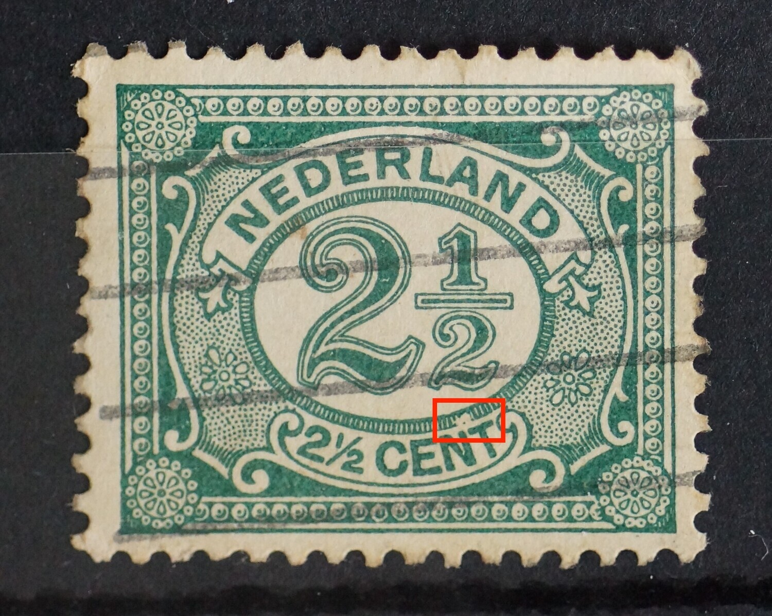 NVPH 55 - beschadiging / witte vlek boven NT van CENT NVPH 55 - beschadiging / witte vlek boven NT van CENT