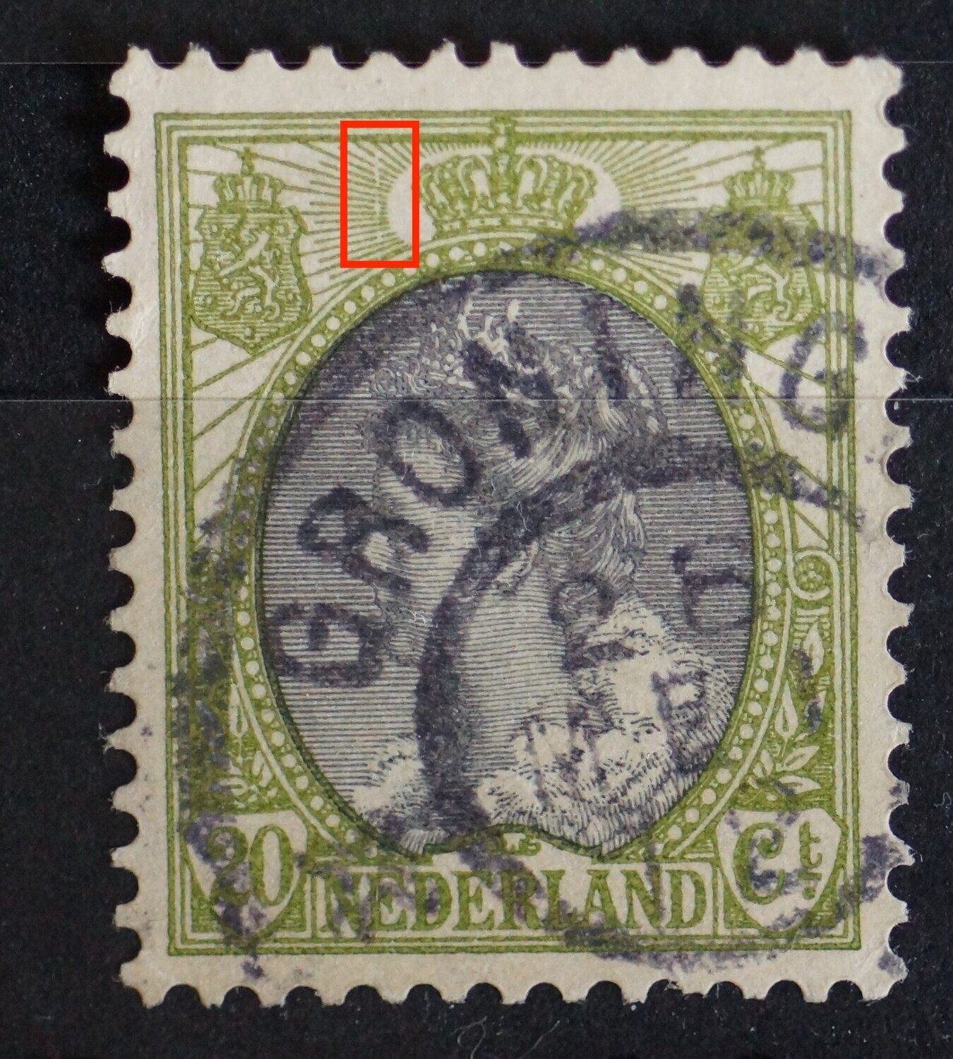 NVPH 69 - verticale witte kras door de stralen, links van kroon NVPH 69 - verticale witte kras door de stralen, links van kroon