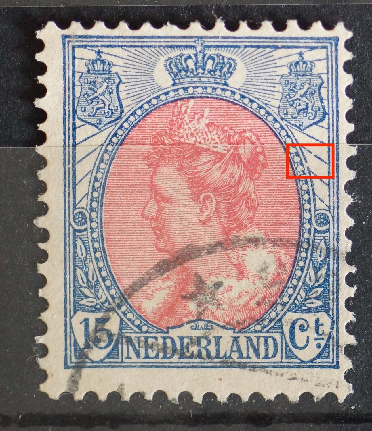 NVPH 65 - breuk in straal en rand medaillon rechts