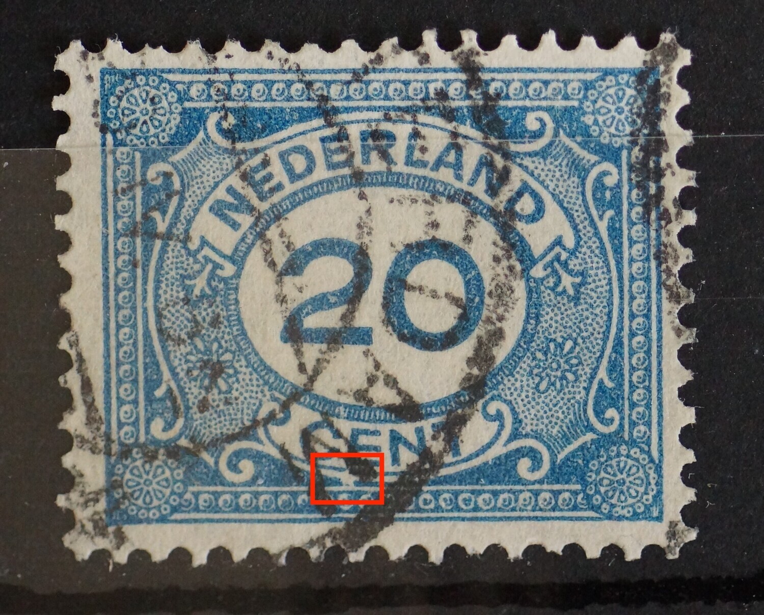 NVPH 109 (P) - witte vlek onder de E van CENT