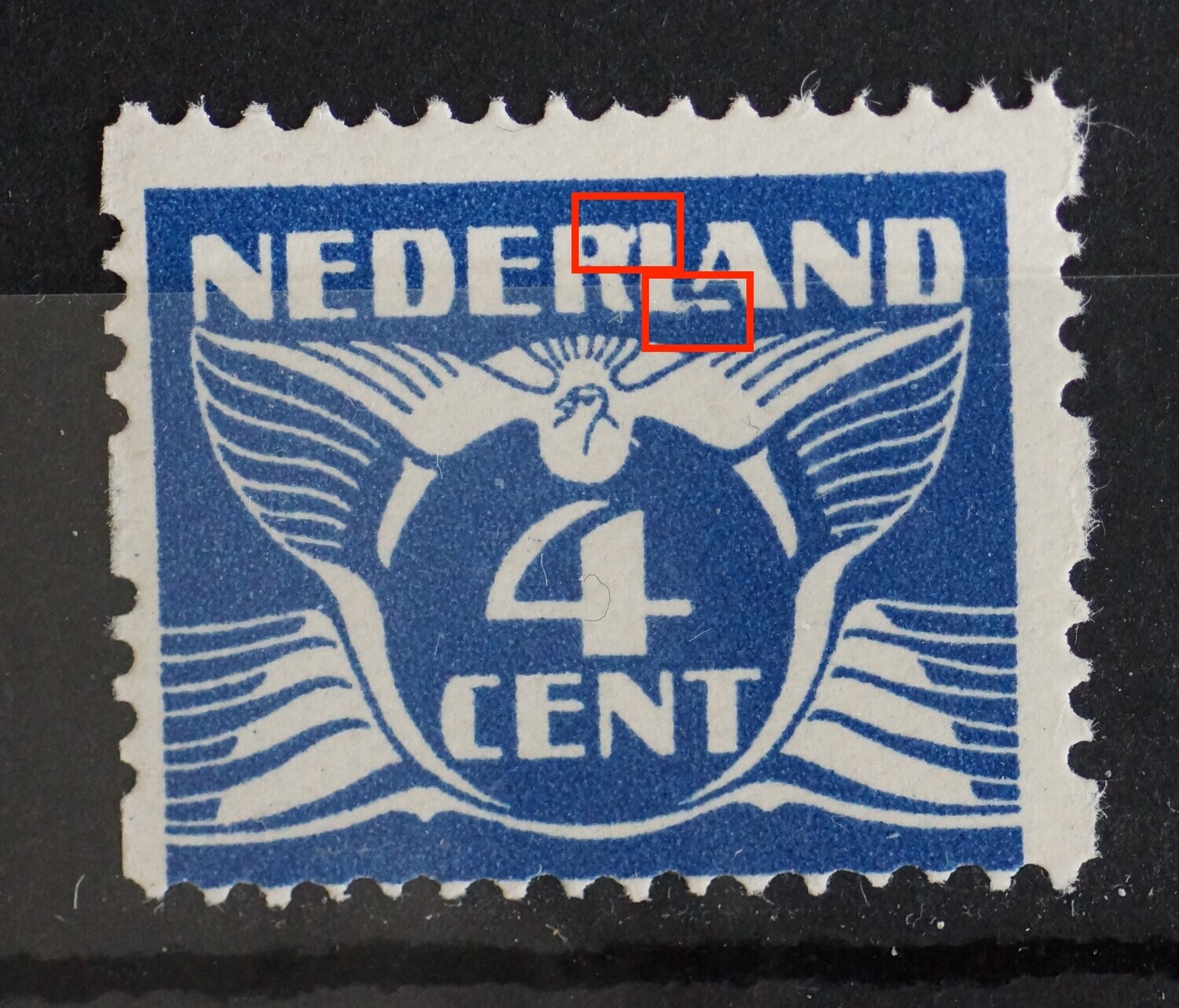 NVPH R5 - o.a. witte vlek aan de R van NEDERLAND NVPH R5 - o.a. witte vlek aan de R van NEDERLAND