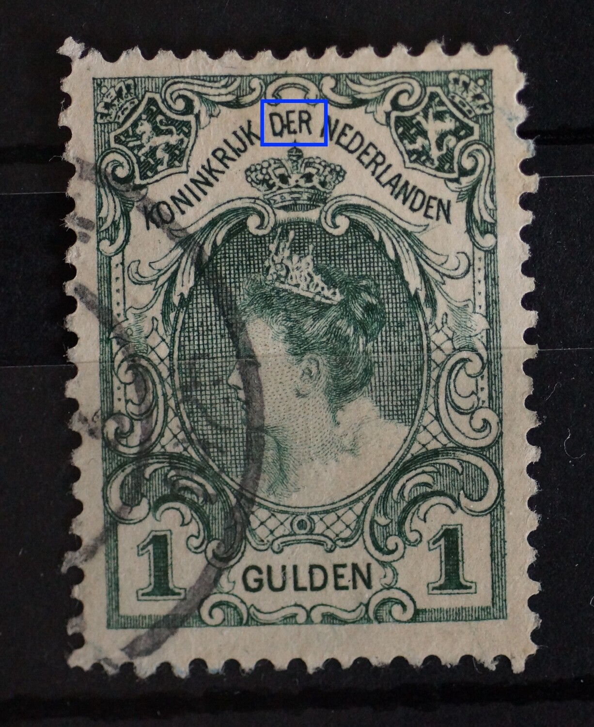 NVPH 77 - groene vlekjes rondom DER