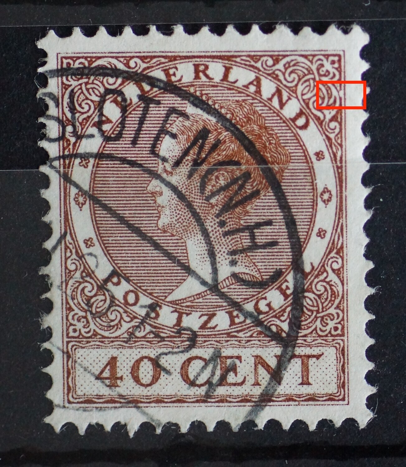 NVPH 160 - breuk in kaderlijn rechts, boven