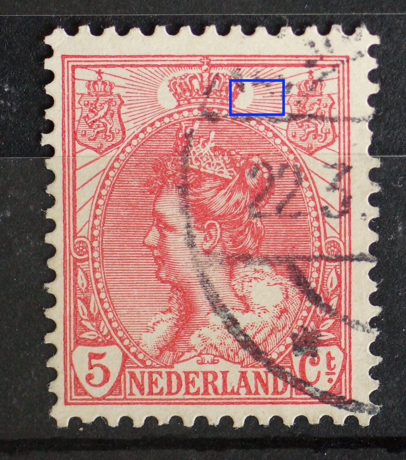 NVPH 60 -ontbrekend deel straal rechts van kroon
