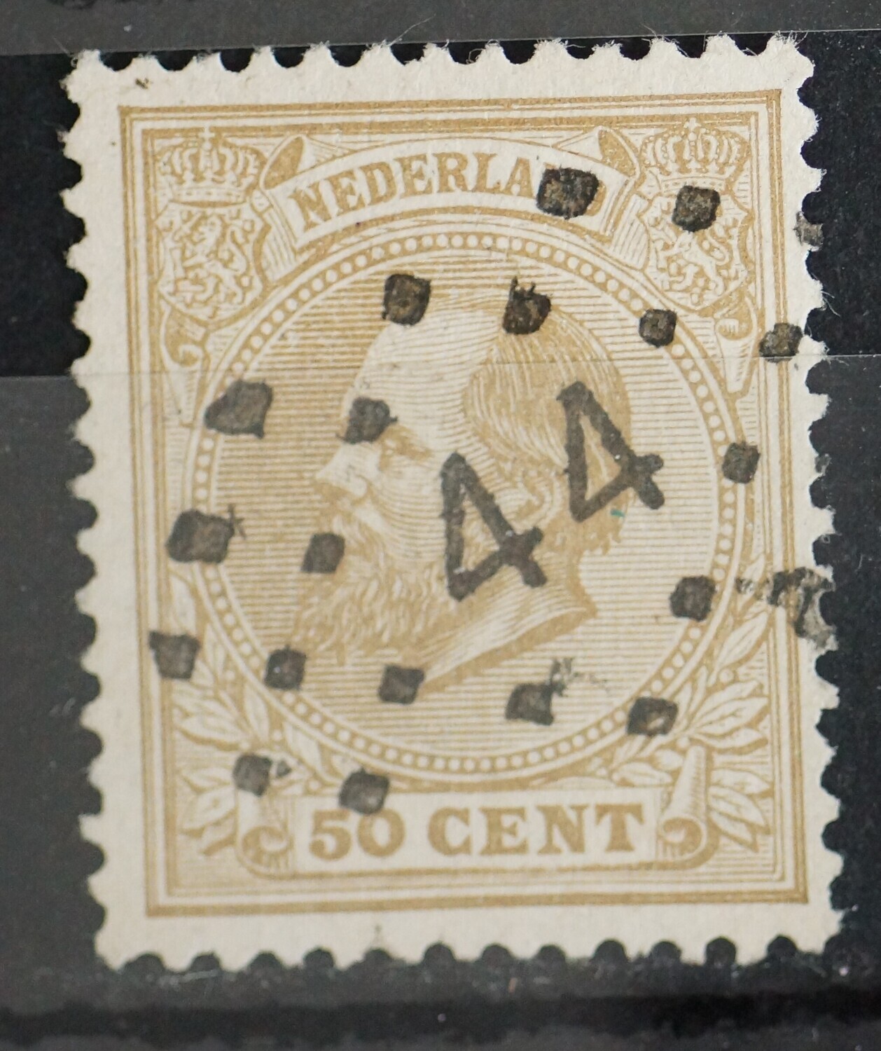 44 (Den Haag) op NVPH 27 44 (Den Haag) op NVPH 27