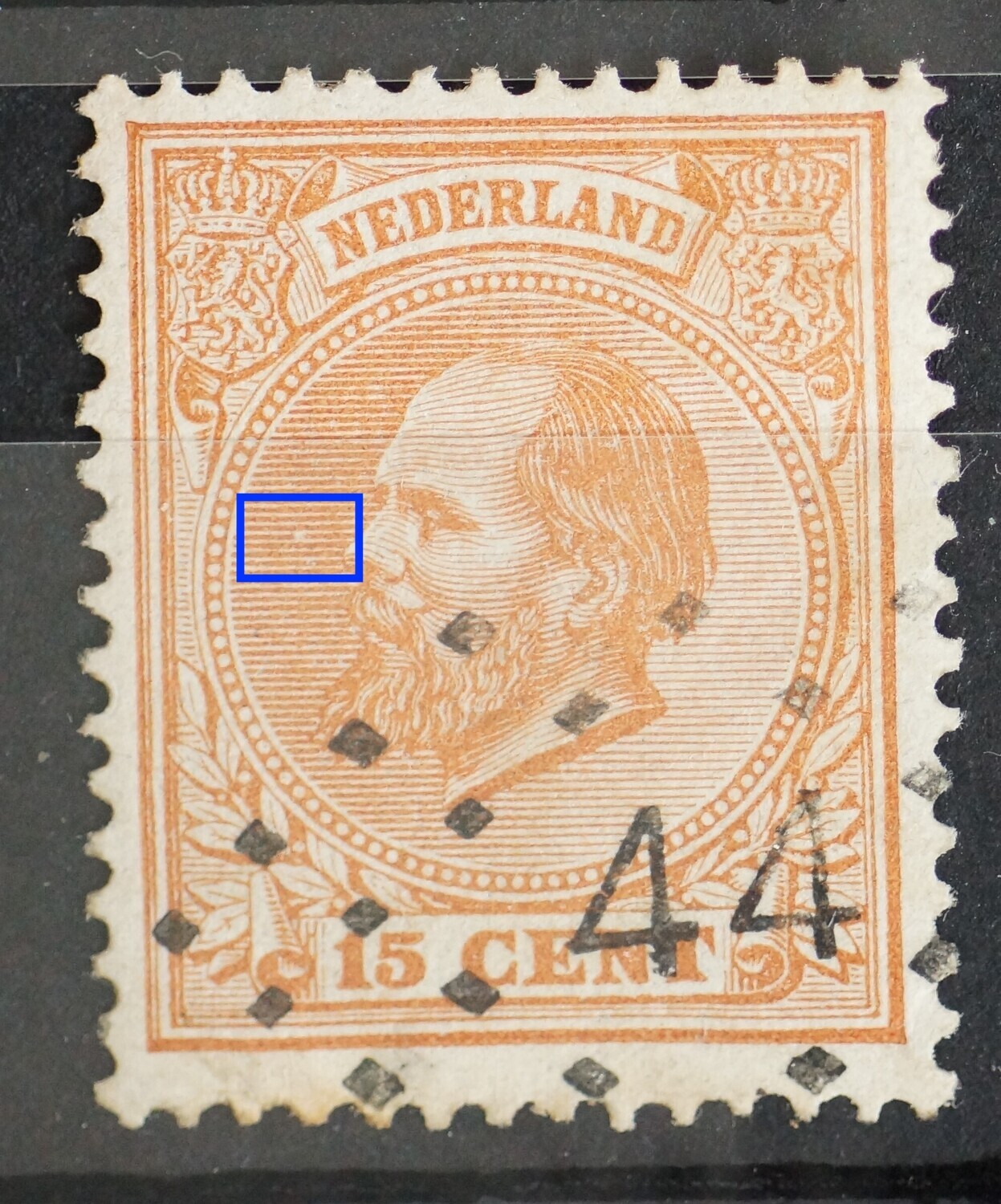 NVPH 23 - breuk in arcering voor het gezicht