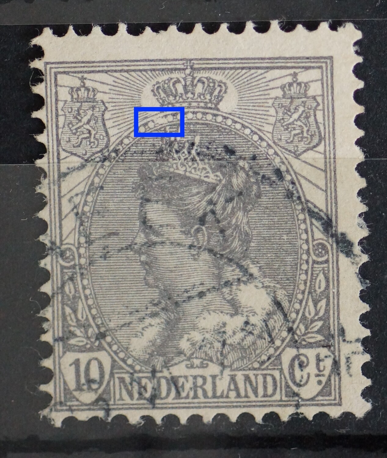 NVPH 62 - witte vlek in parelrand boven