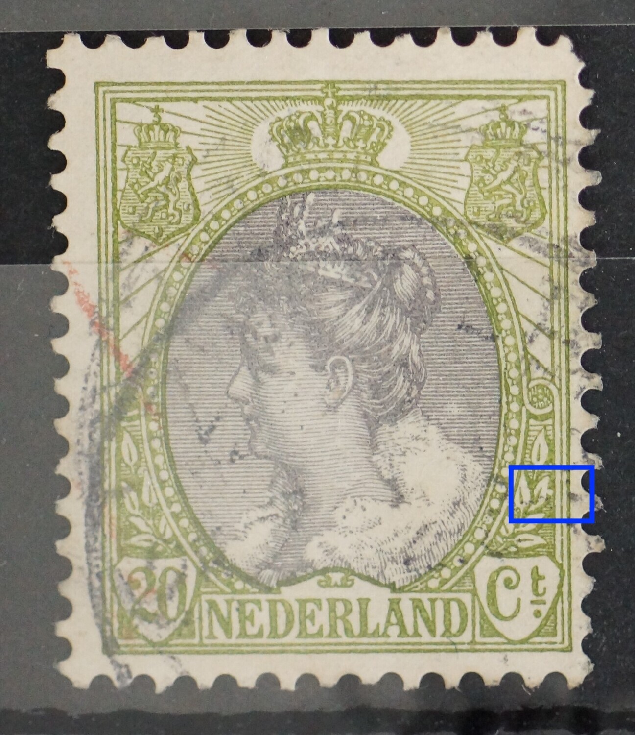 NVPH 69 - witte punt aan blad rechts