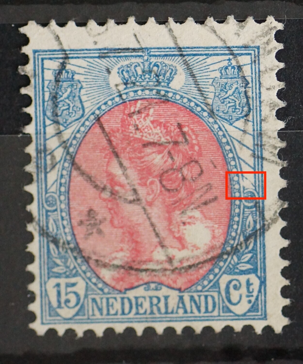 NVPH 65 - witte vlek boven de rechter rozet