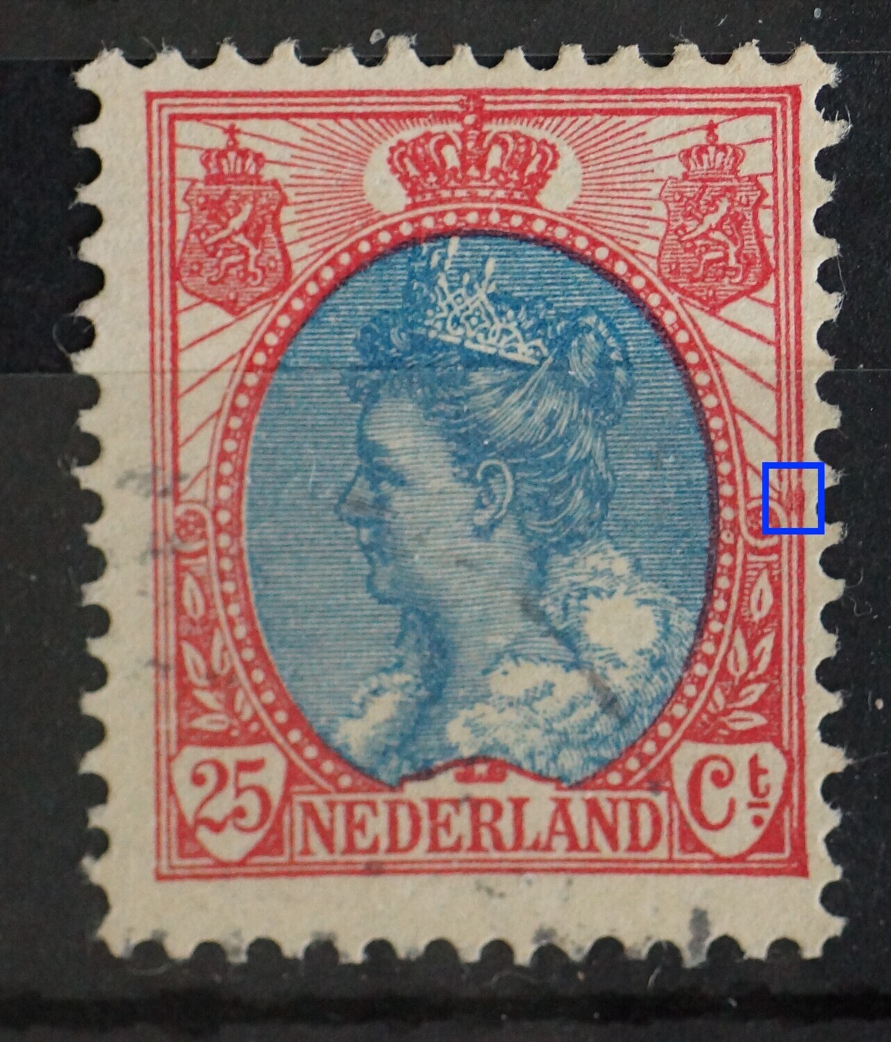 NVPH 71 - verdikking in kaderlijnen rechts (bij rozet)