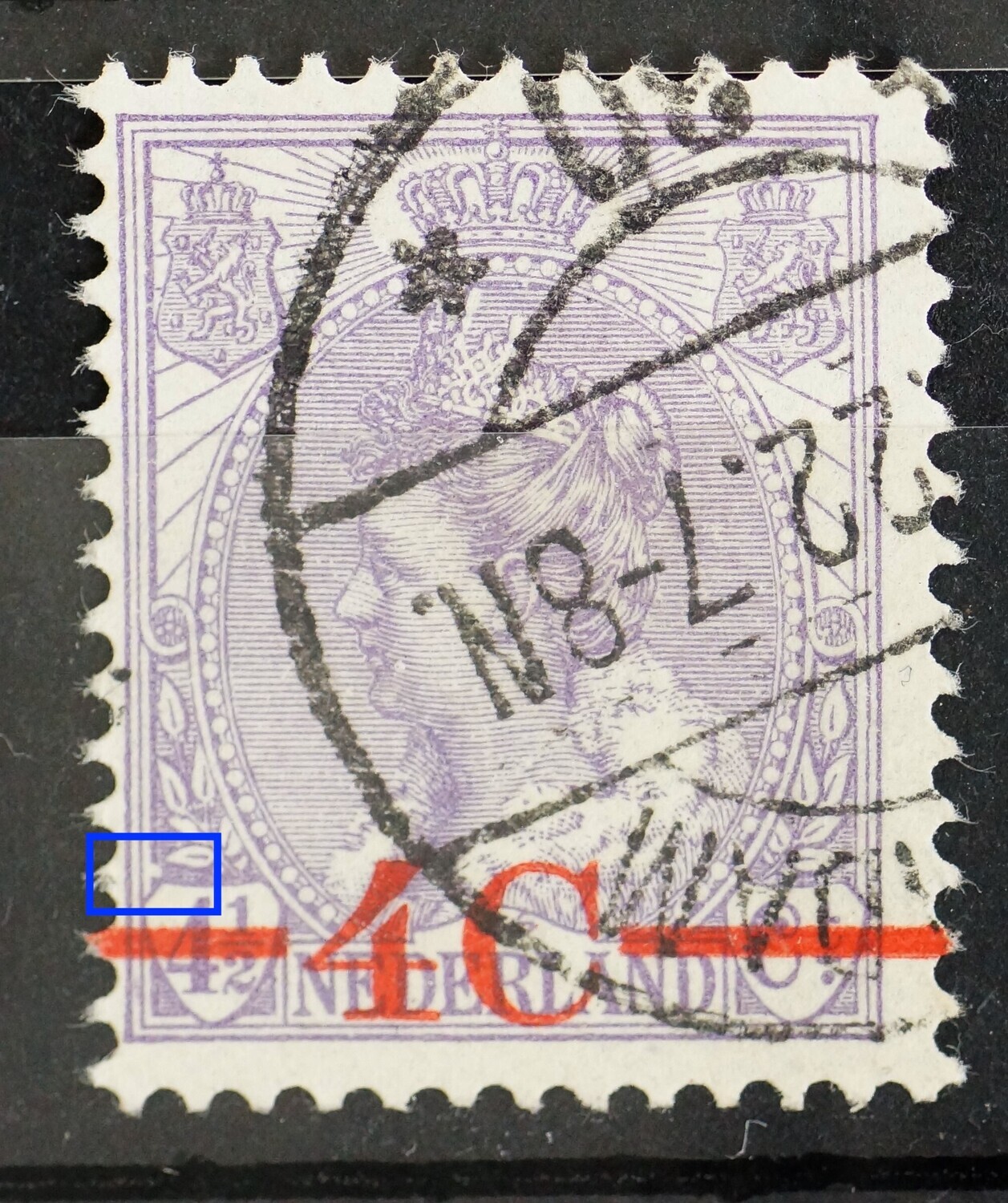 NVPH 106 - witte vlek (blokje) linksboven schild rondom de 4 1/2