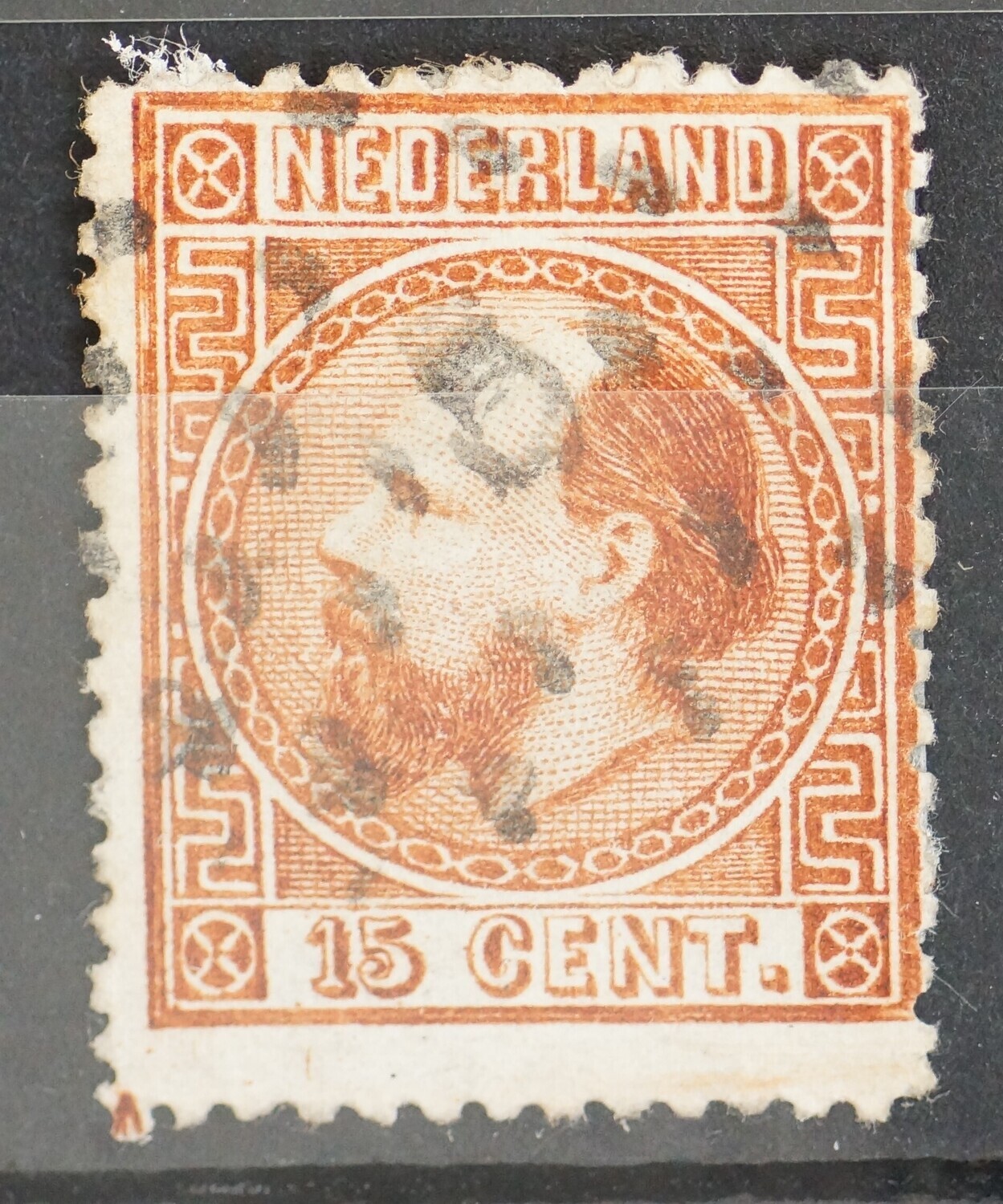 5 (Amsterdam) op NVPH 9 met duidelijke pijl (positie kenmerk) in linker onderhoek. Zeldzaam