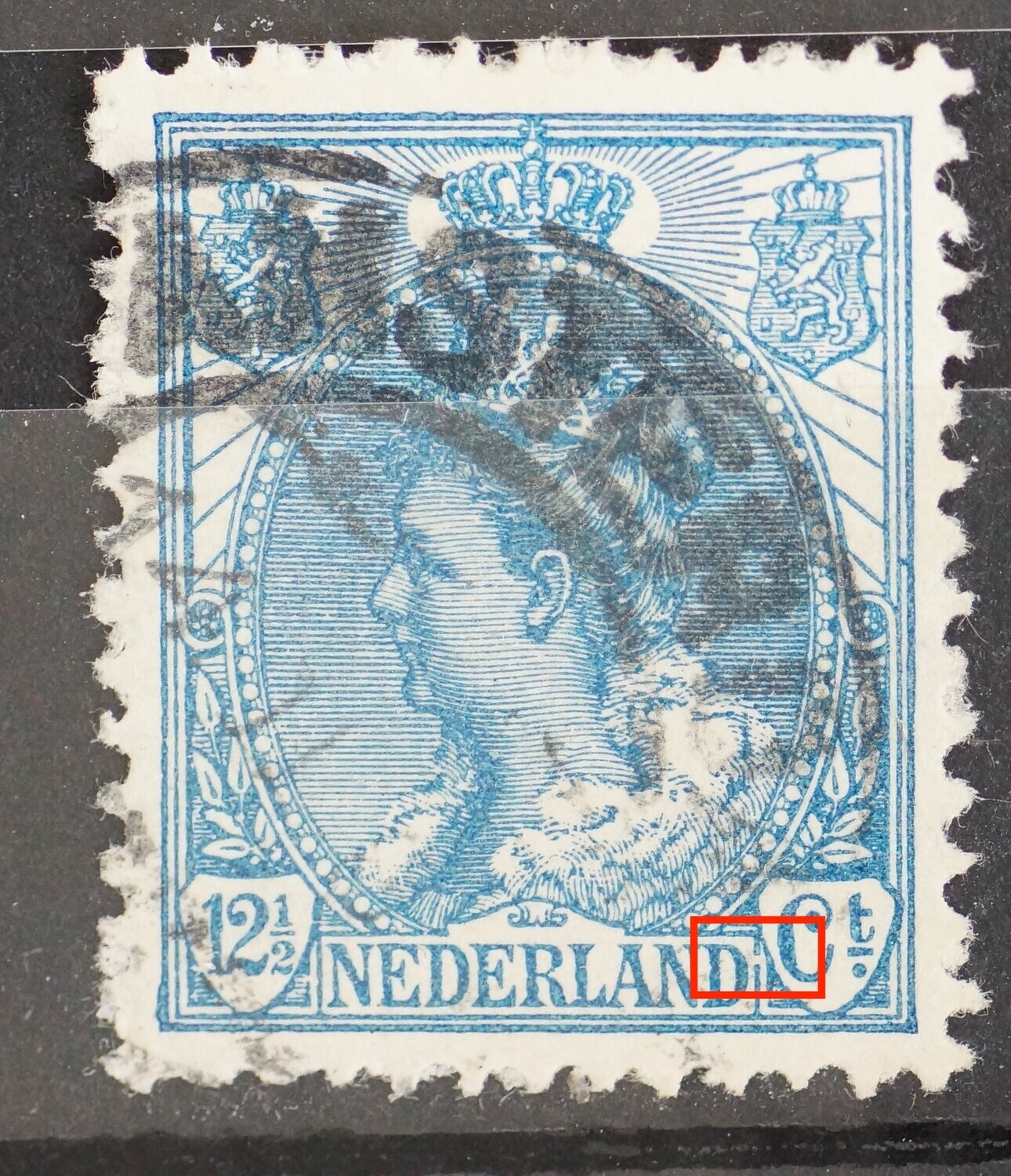 NVPH 63 - breuk in kaderlijn rechts van NEDERLAND