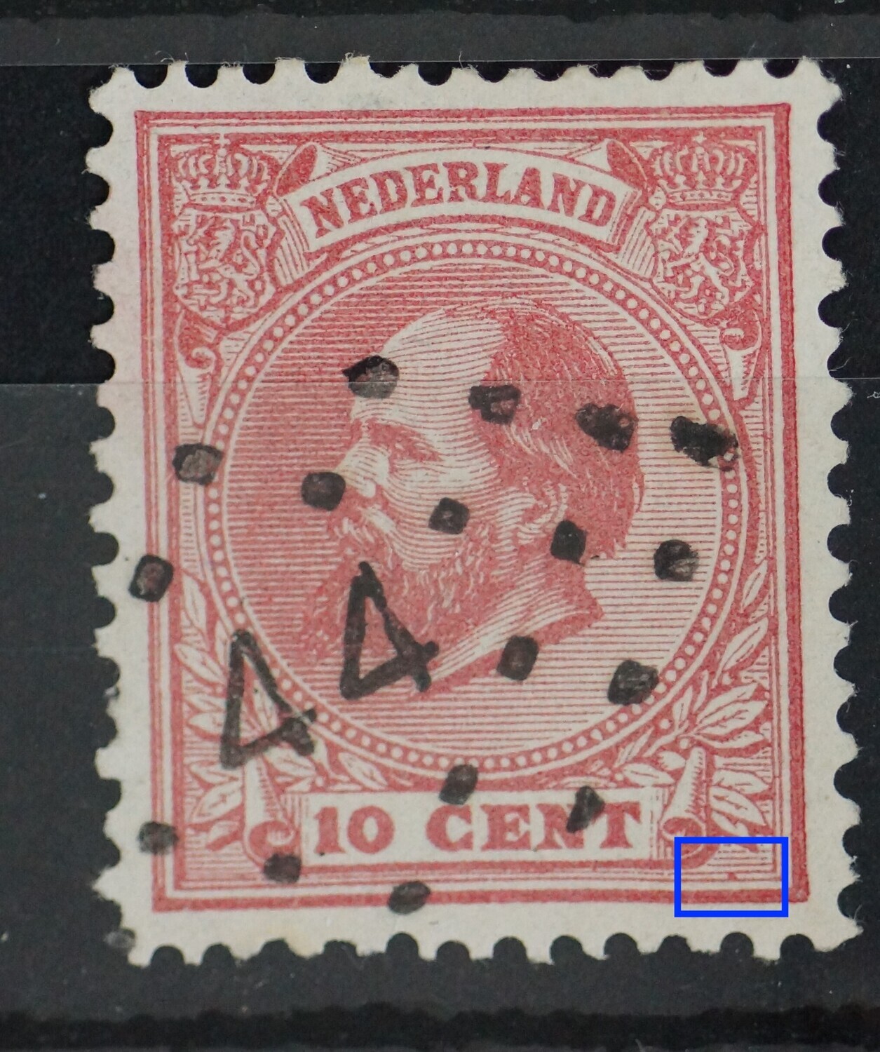 NVPH 21 - rode punt in arcering rechtsonder