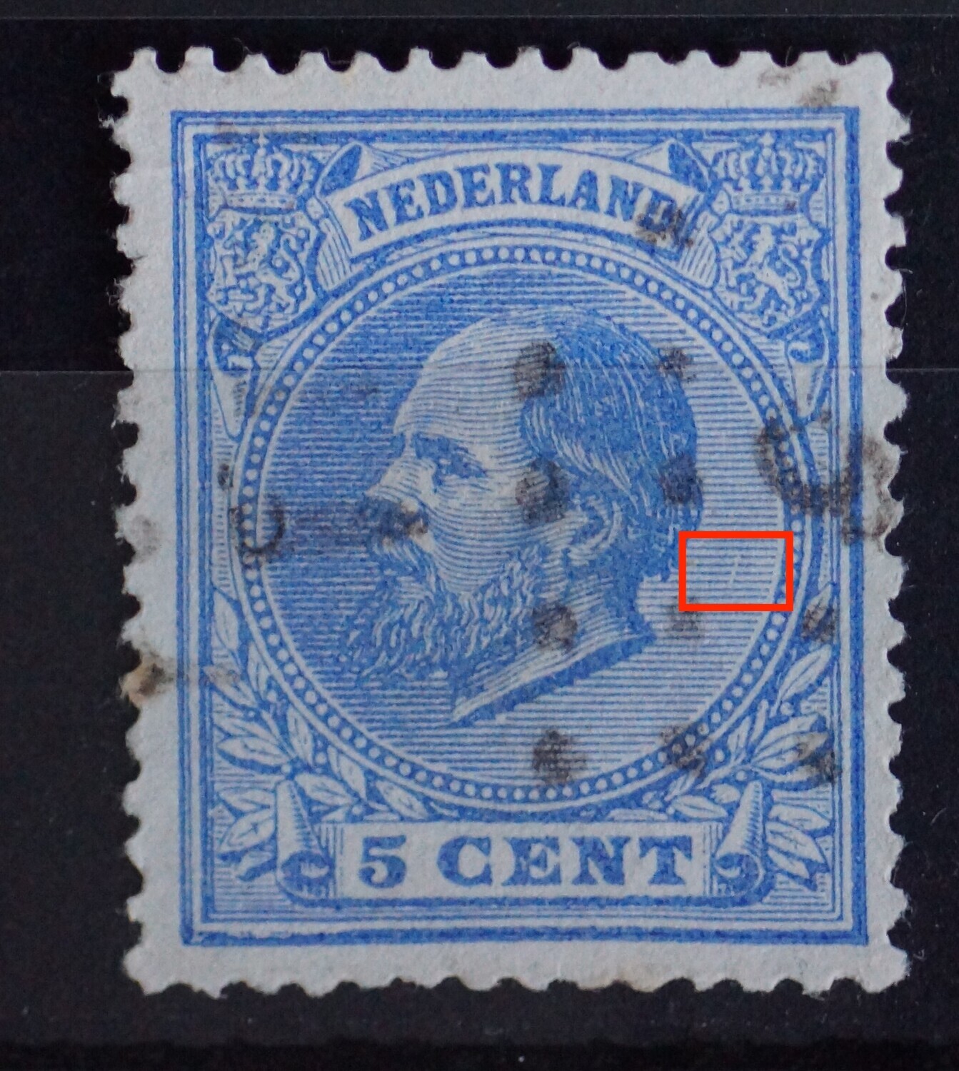 NVPH 19 - witte kras in de arcering achter het hoofd NVPH 19 - witte kras in de arcering achter het hoofd