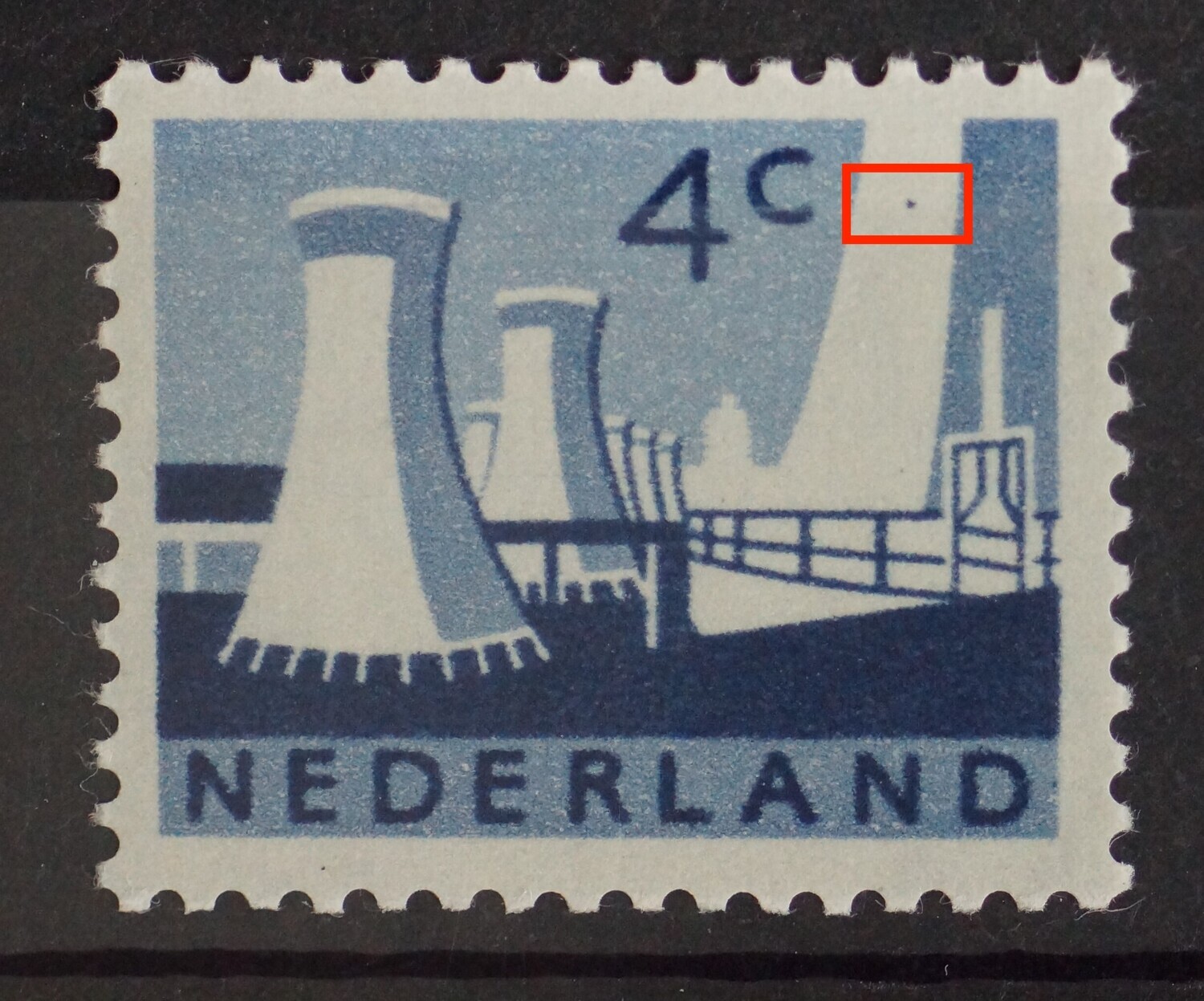 NVPH 792 - blauw puntje rechts van 4c - 792 PM NVPH 792 - blauw puntje rechts van 4c - 792 PM