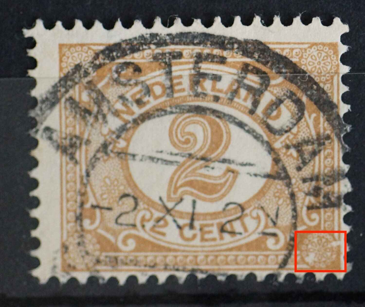 NVPH 54 - witte vlekken in ornament rechtsonder