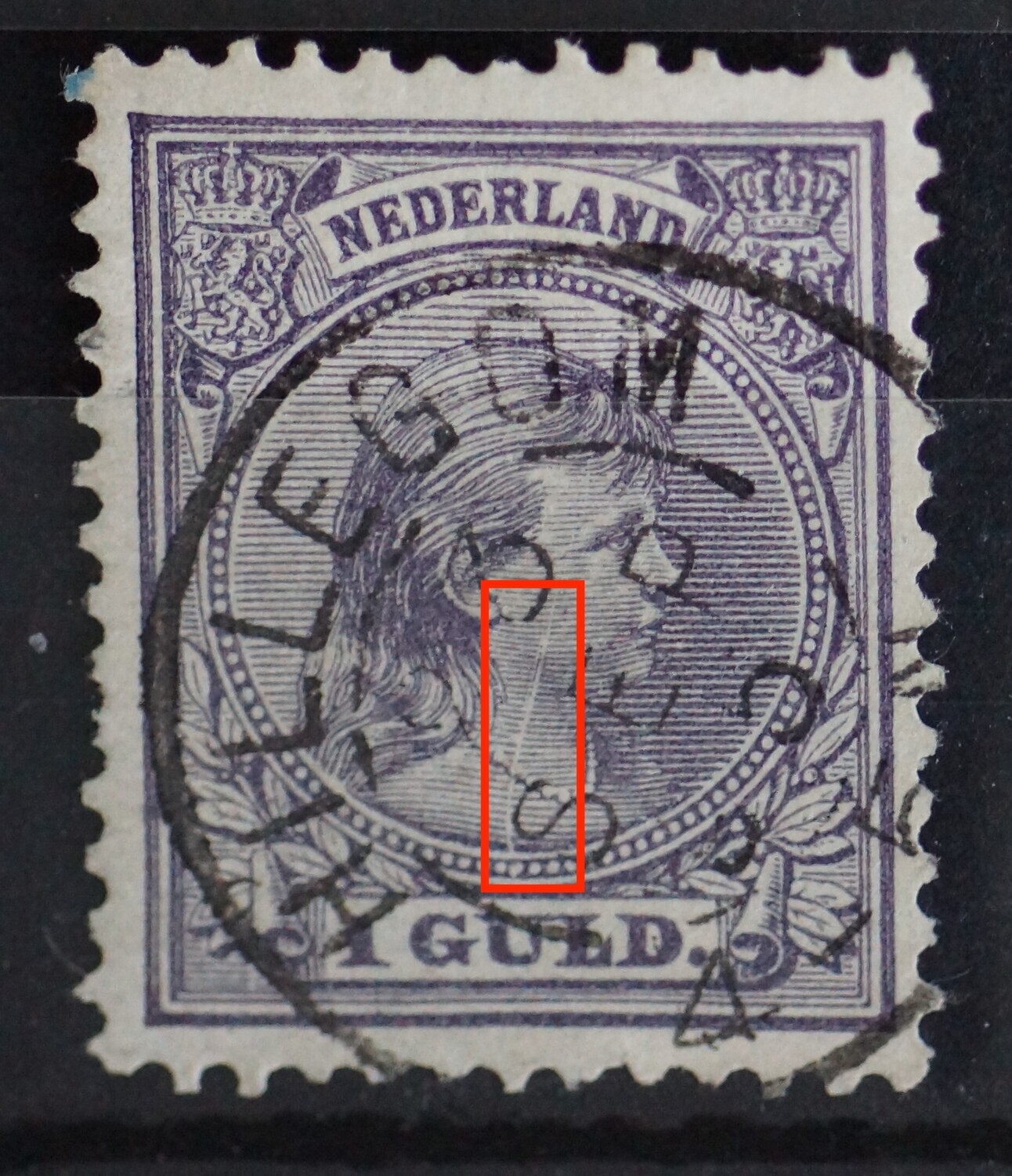 NVPH 44 - onregelmatige verticale (graveer)kras in het gezicht - 44 P