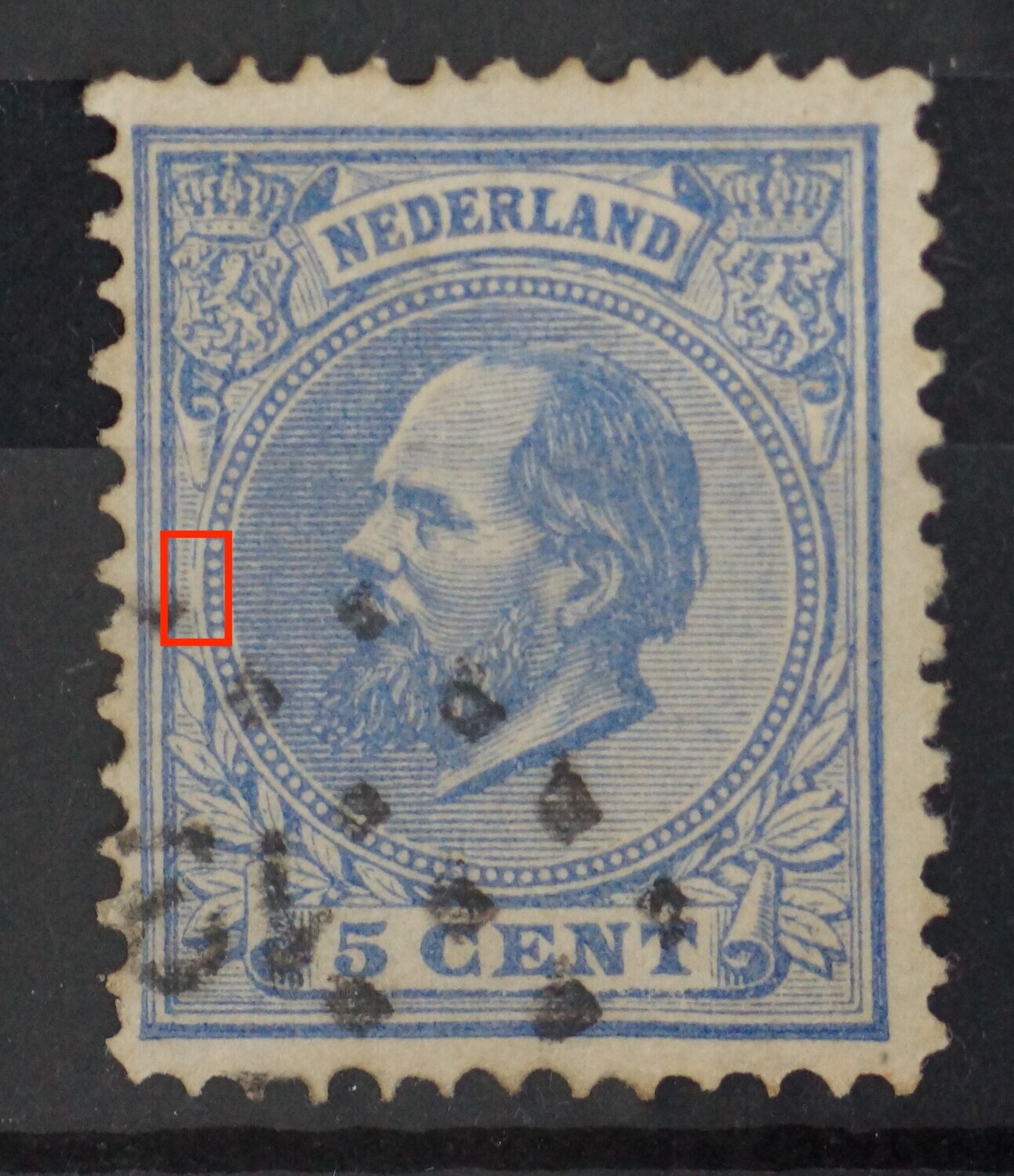 NVPH 19 - breuk in rand medaillon links