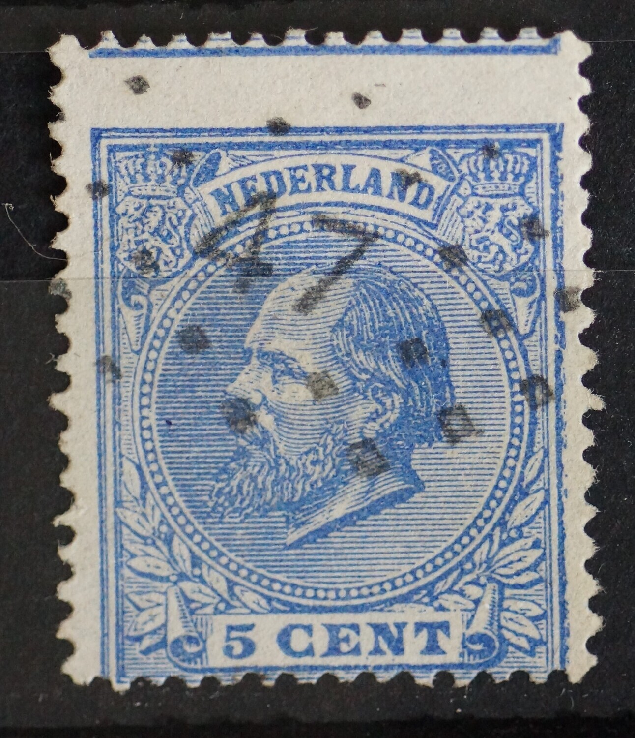 47 (Haarlemmermeer) op NVPH 19 - sterk verschoven perforatie
