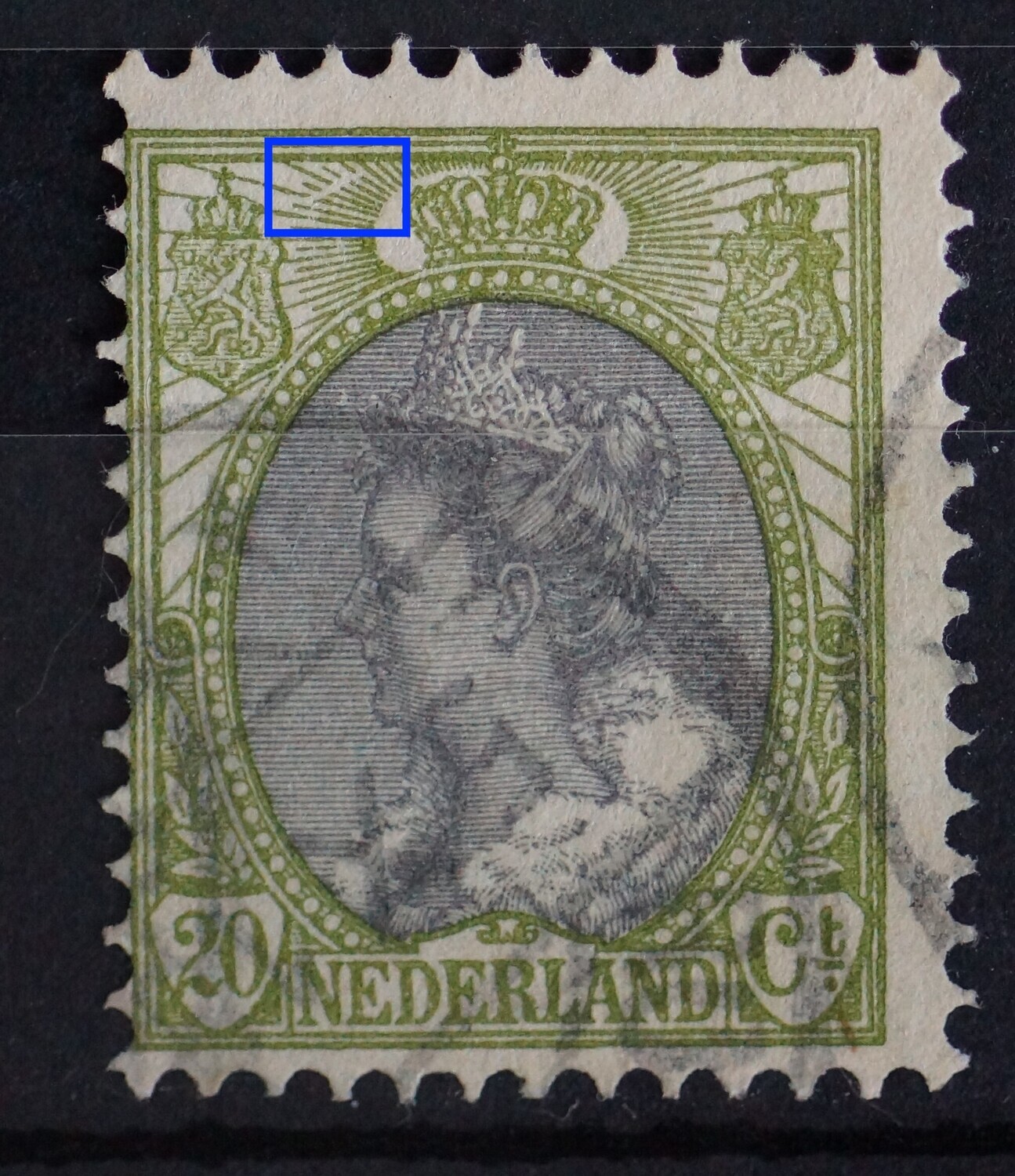 NVPH 69 - brede witte kras in arcering links van kroon
