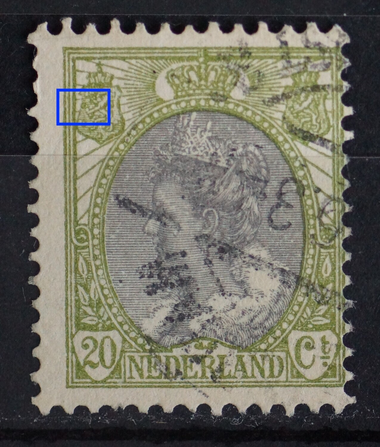 NVPH 69 - groene vlek boven pijlenbundel in linker wapenschild (vergelijkbaar met 57 PM)