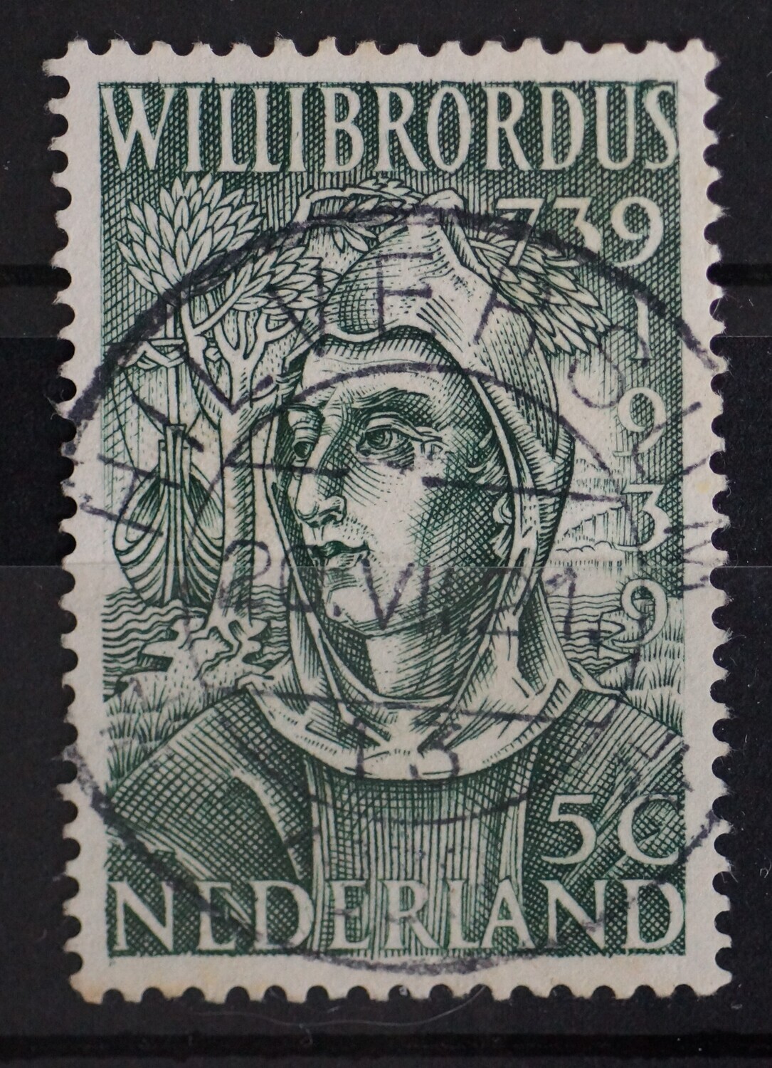 Hilversum 13 op NVPH 323 Hilversum 13 op NVPH 323