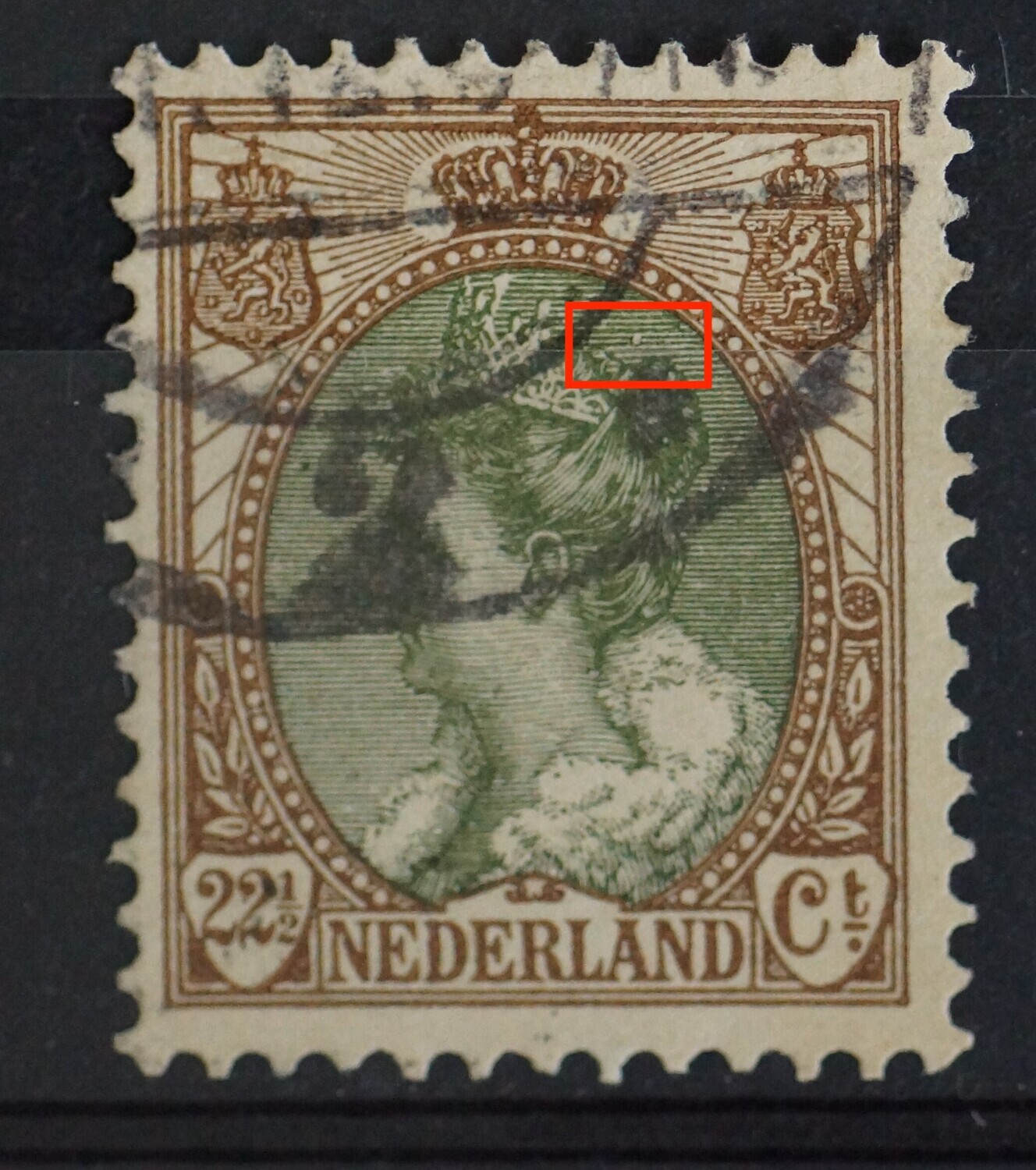 NVPH 70 - witte vlek / breuk in arcering rechts, boven