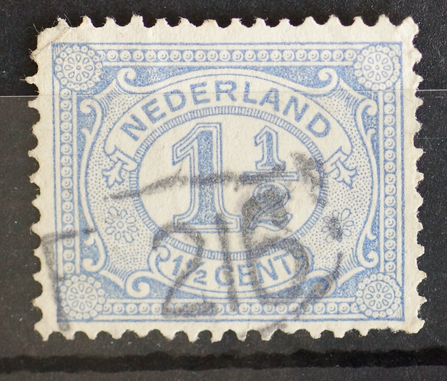 Bestellerstempel F.216 op NVPH 52
