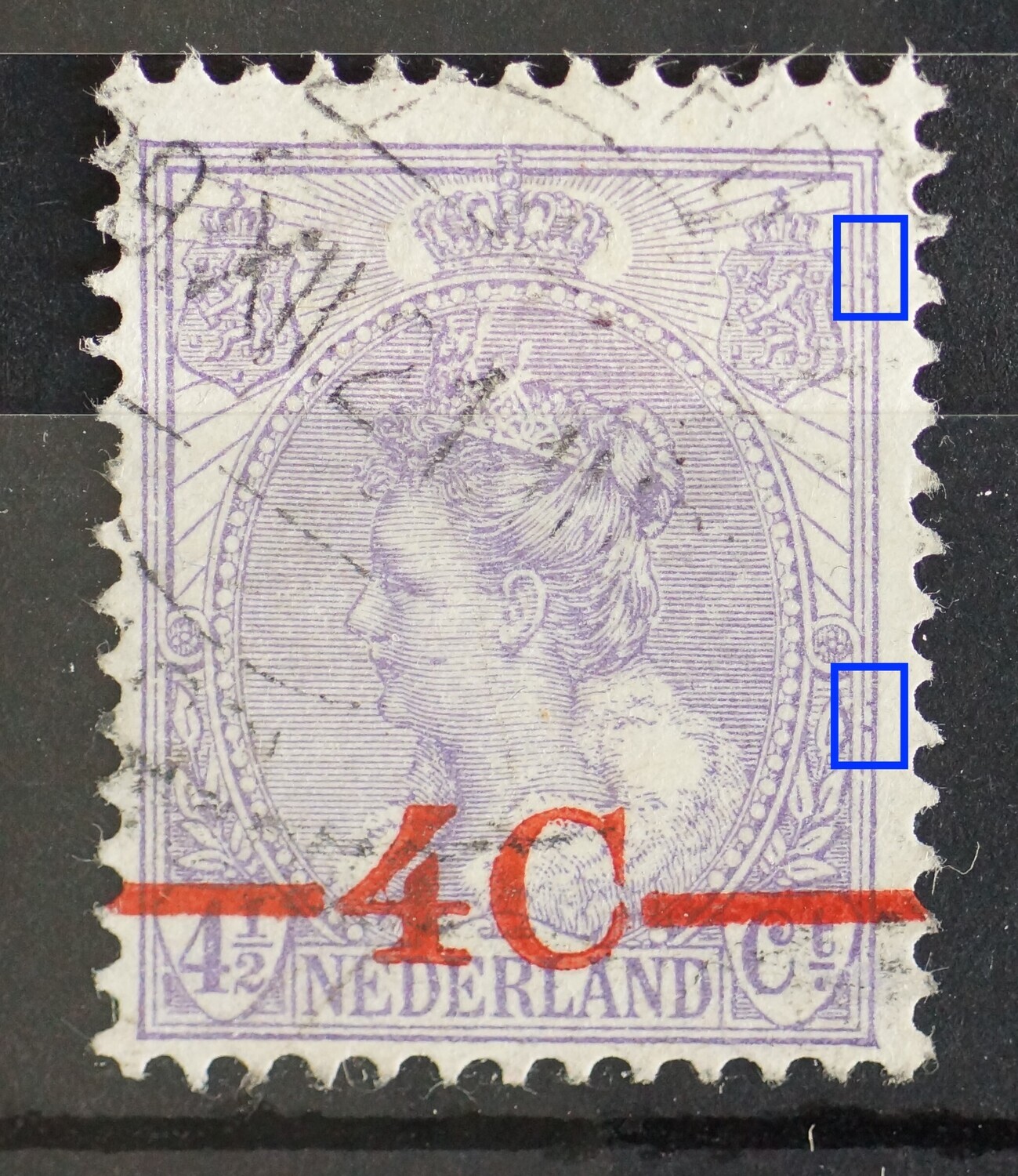 NVPH 106 - violette streep tussen kaderlijnen rechts en violette puntjes daar iets onder