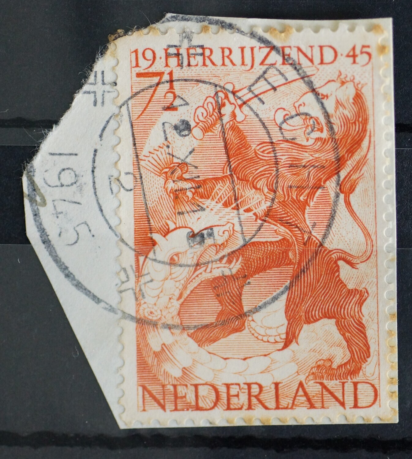Echt 2 op NVPH 443 - open 4 van 1945