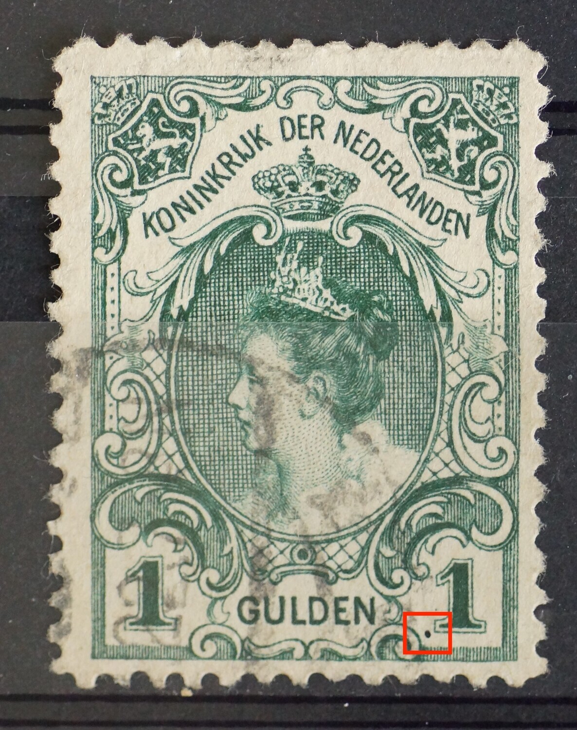 NVPH 77 - donkergroene punt bij rechter 1