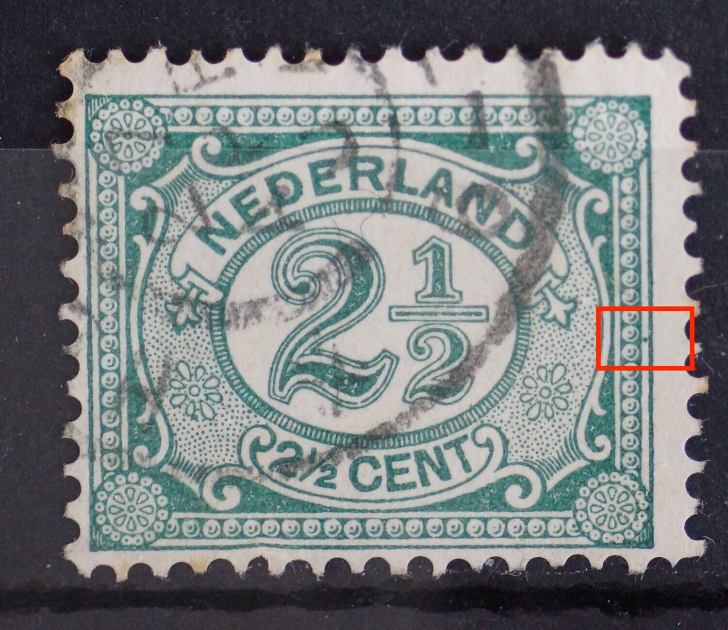 NVPH 55 - groene punt tussen kaderlijnen rechts