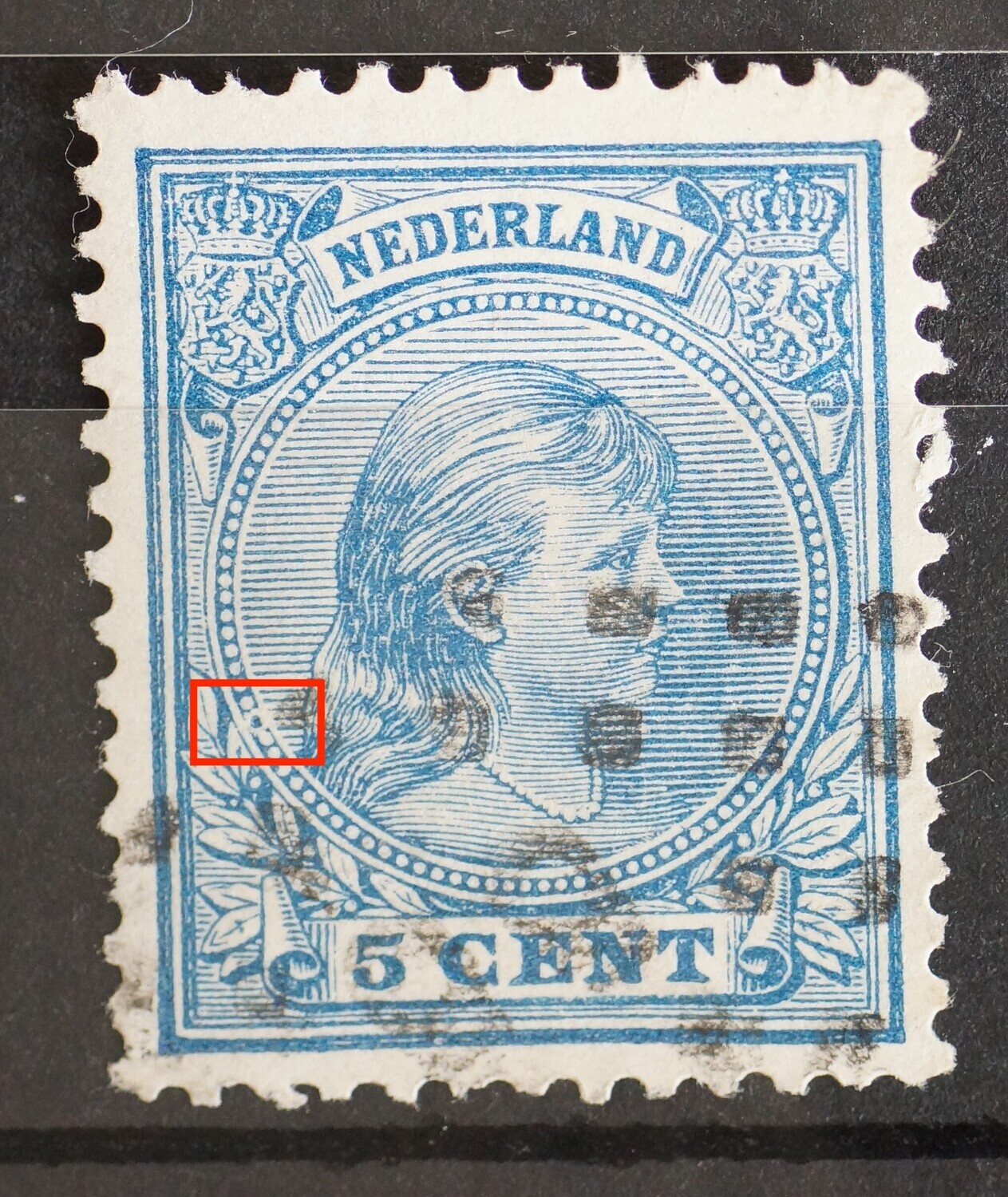 NVPH 35 - groet blauwe punt in parelrand links NVPH 35 - groet blauwe punt in parelrand links