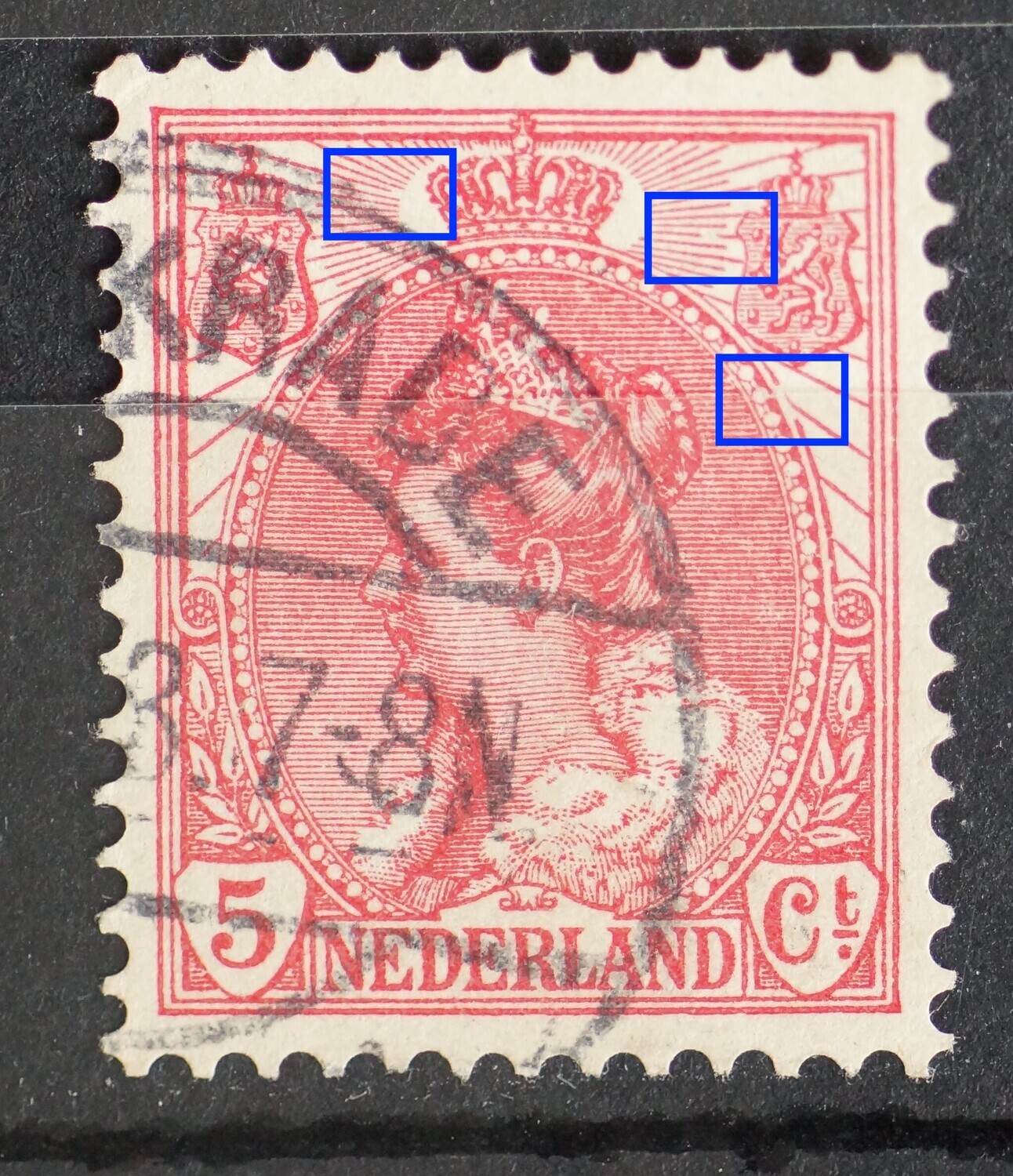 NVPH 60 - diverse breuken in stralen links en rechts van kroon en breuk in rand medaillon rechts