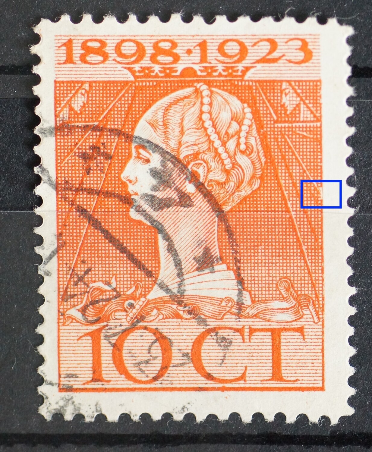 NVPH 124 - witte vlek in arcering rechts
