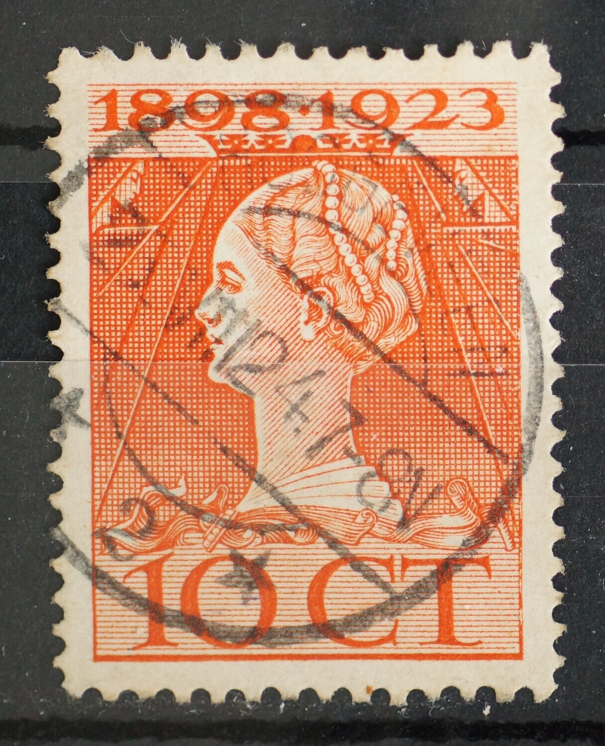 Hoogeveen 2 op NVPH 124 - vrij schaars