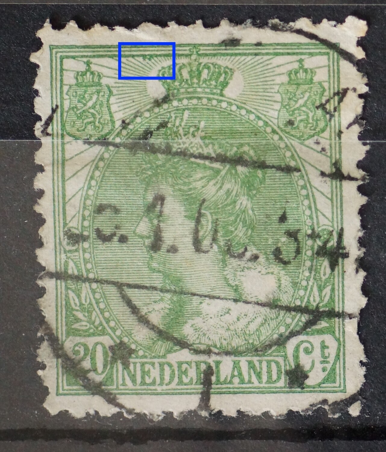 NVPH 68 - twee groene punten tussen stralen links van kroon