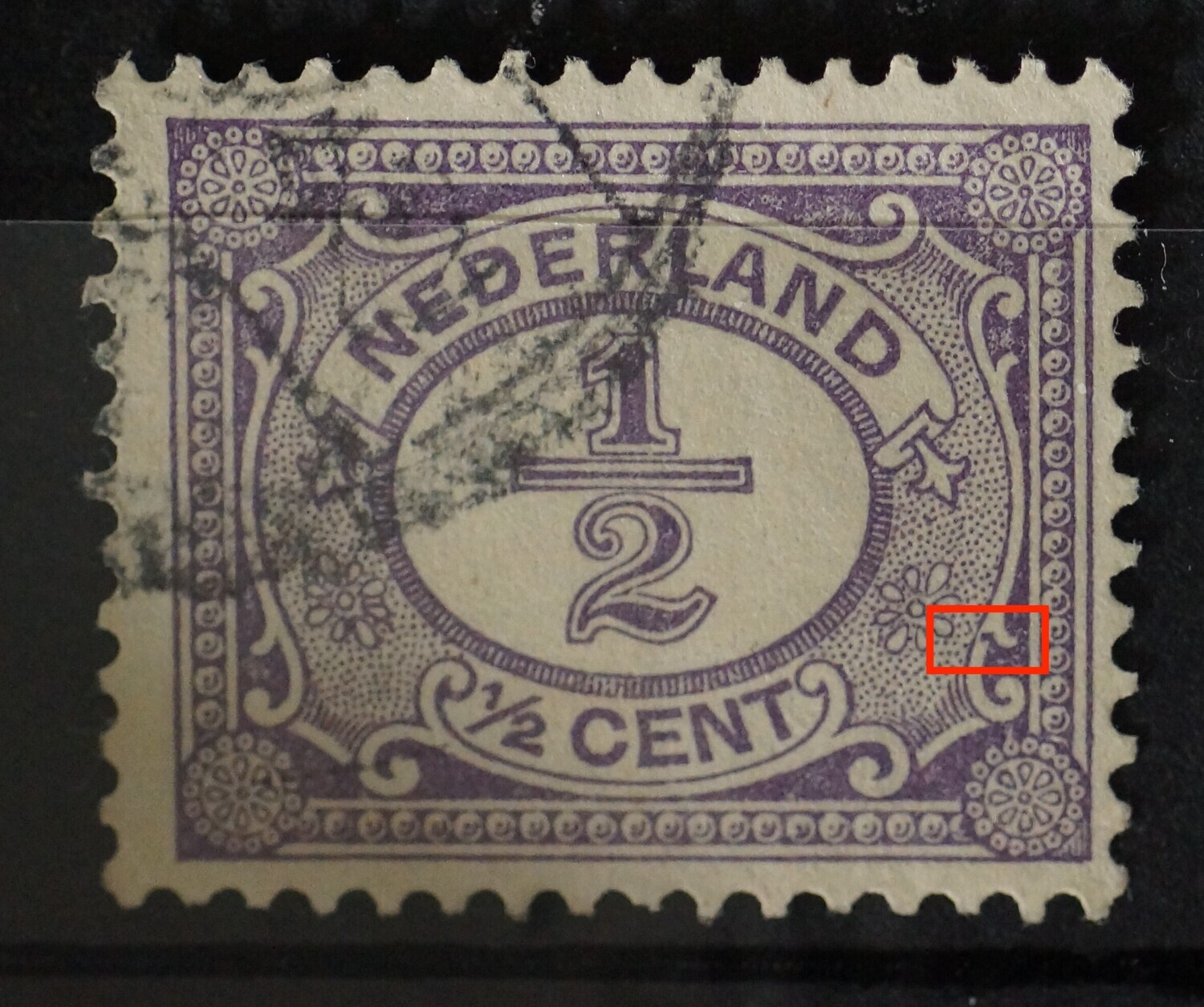 NVPH 50 - violette vlek/streepje in ornament rechts