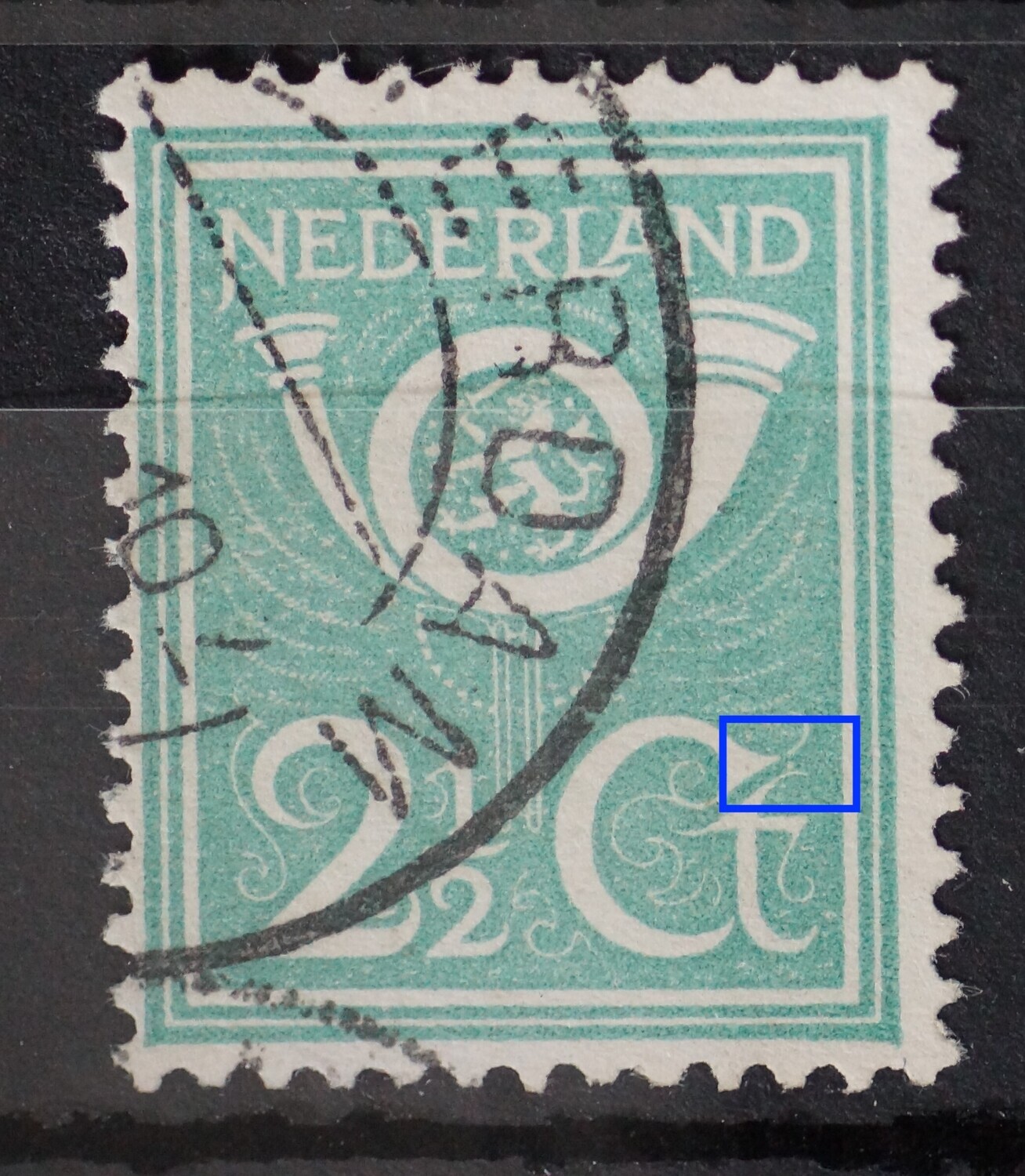 NVPH 112 - beschadiging in de krul van Ct.