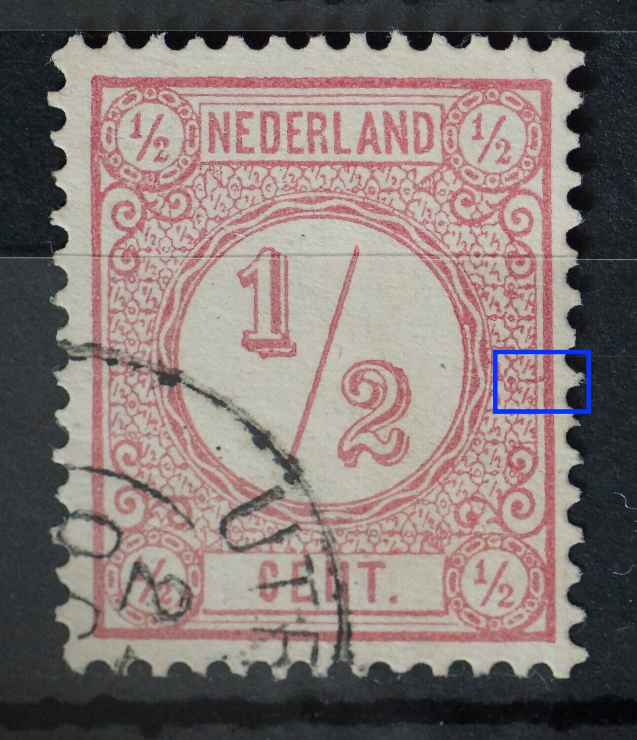 NVPH 30 - roze vlek tussen kaderlijnen rechts
