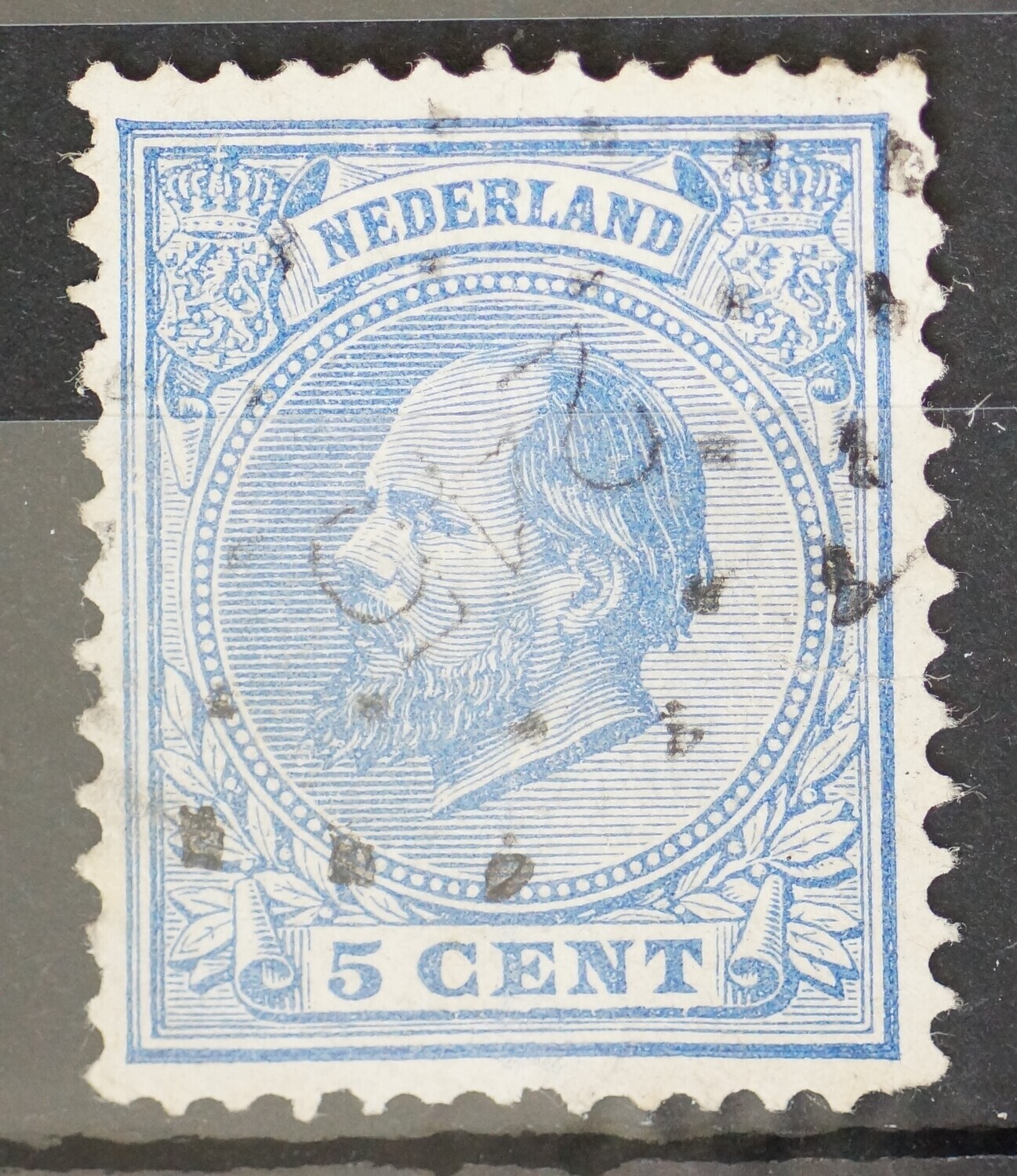 215 (Waspik) op NVPH 19