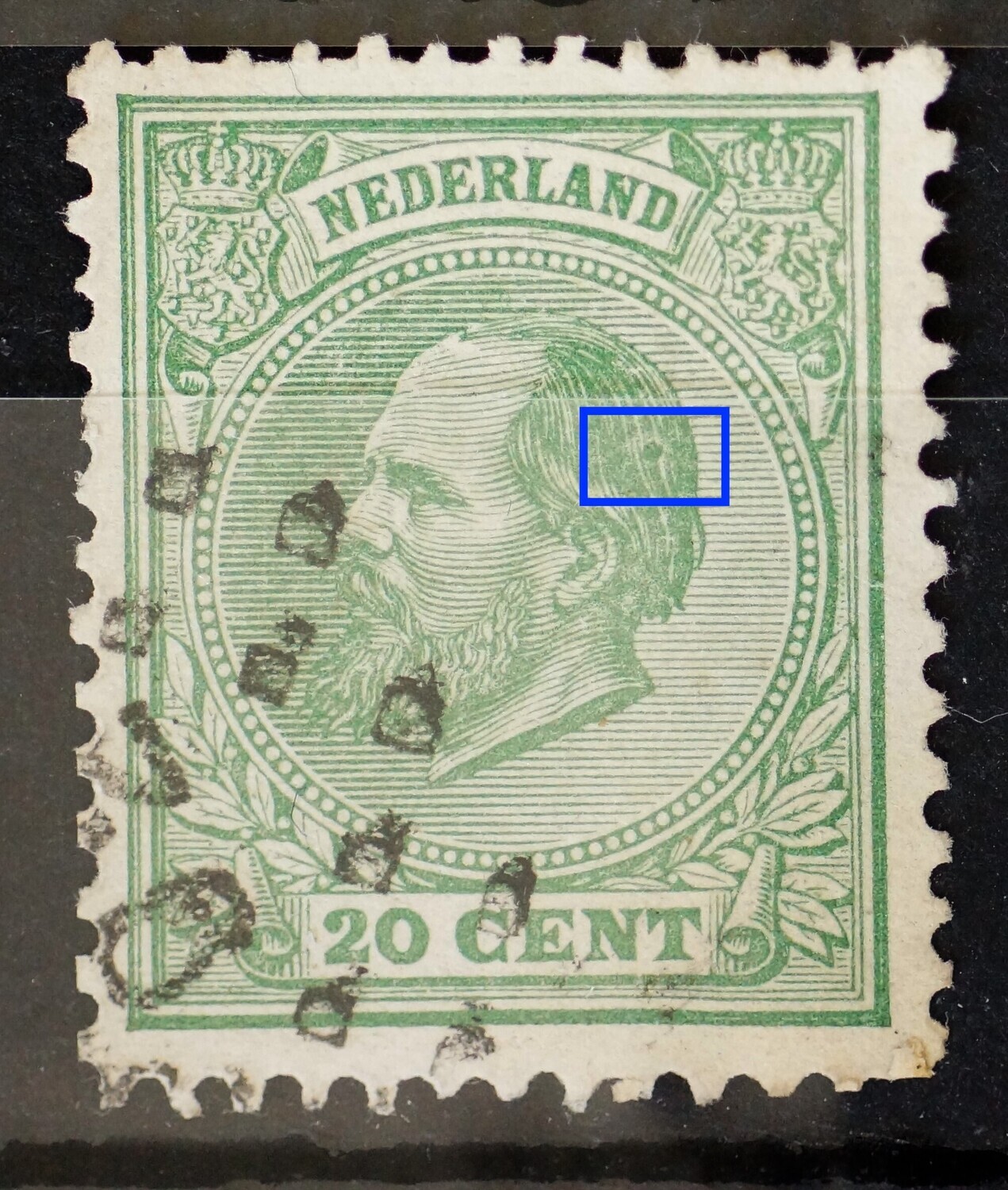 NVPH 23 - groene vlek in het haar