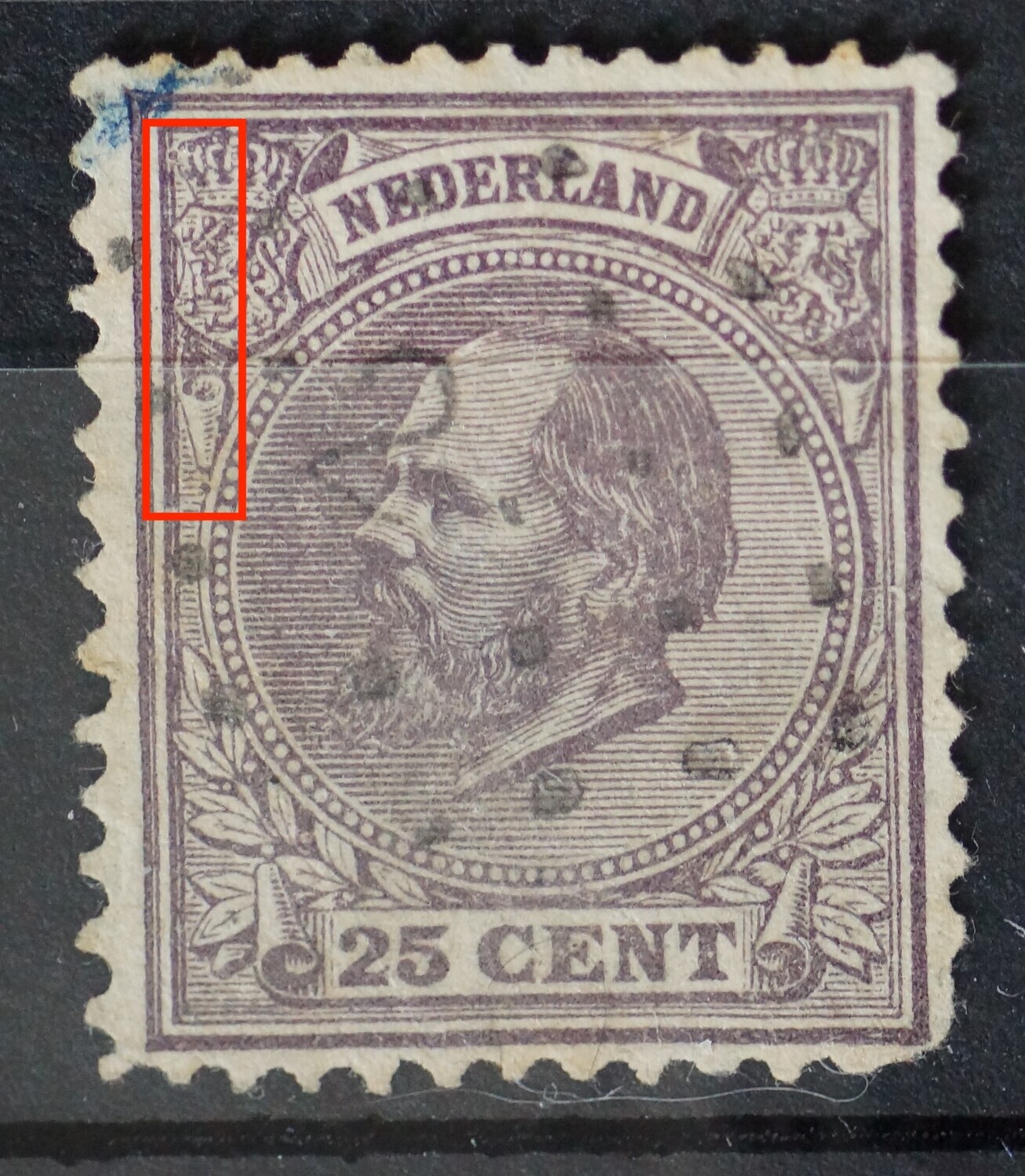 NVPH 26 (fraai) - 3 violette punten aan de linkerzijde