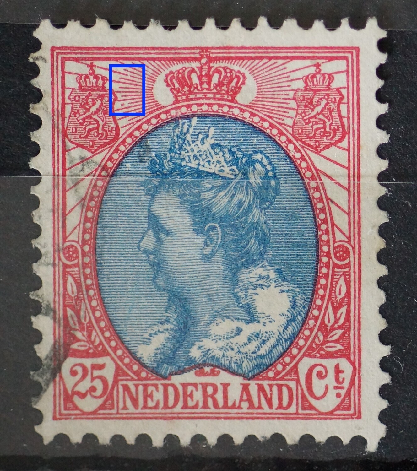 NVPH 71 - breuk in straal links van kroon