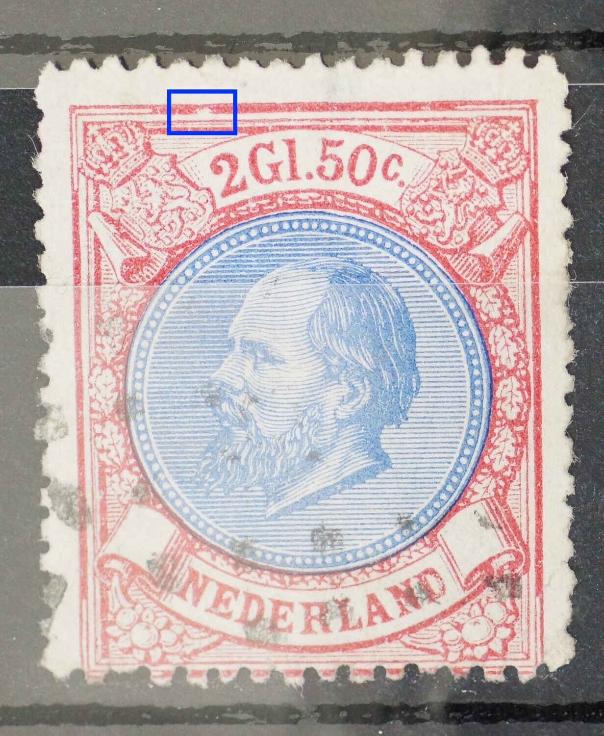 NVPH 29 - witte vlek / breuk in kaderlijn boven