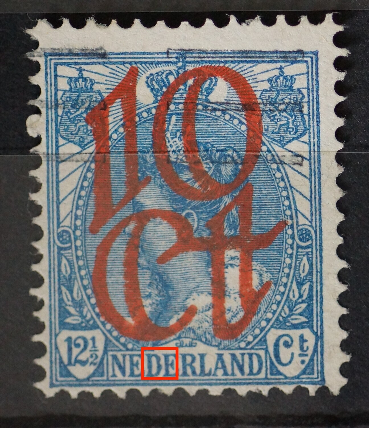 NVPH 118 - deukje in de 1e D van NEDERLAND