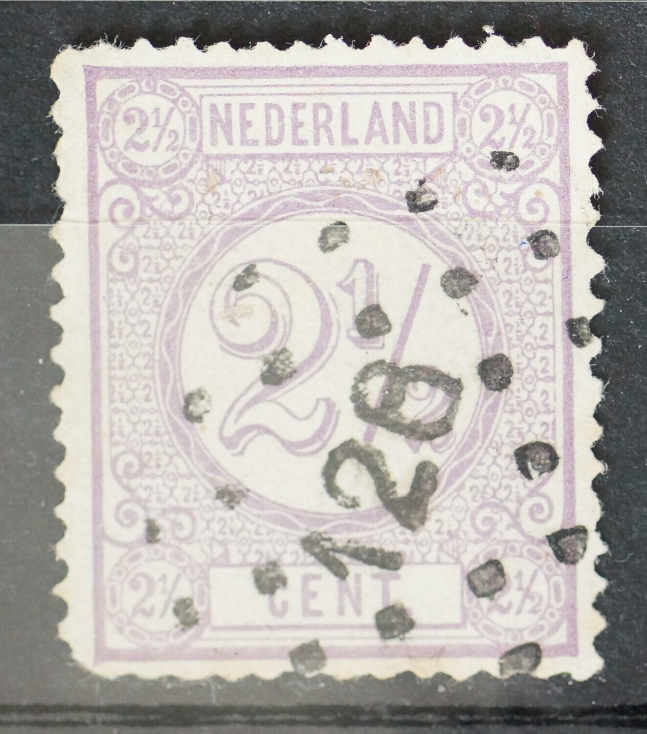126 (Woudrichem) op NVPH 33 - schaars